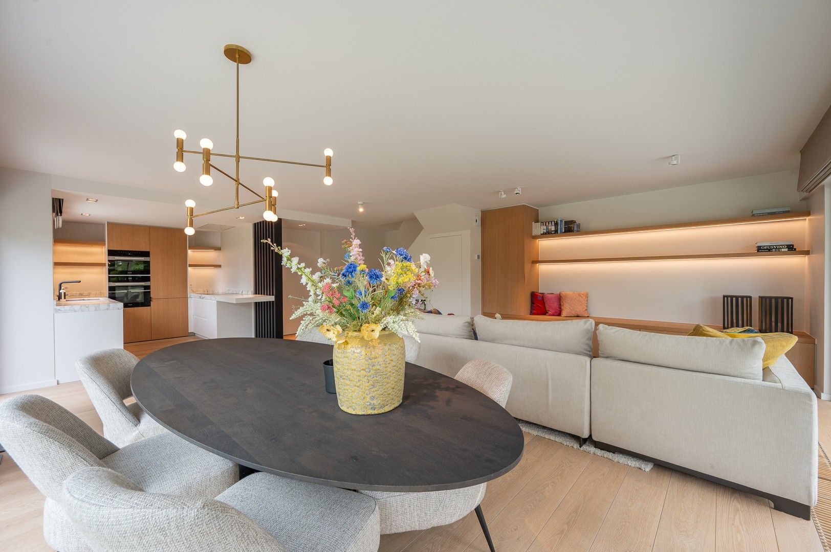 Magnifiek tuinappartement met tuin op het zuid-westen, rustig gelegen in het Zoute. foto 6