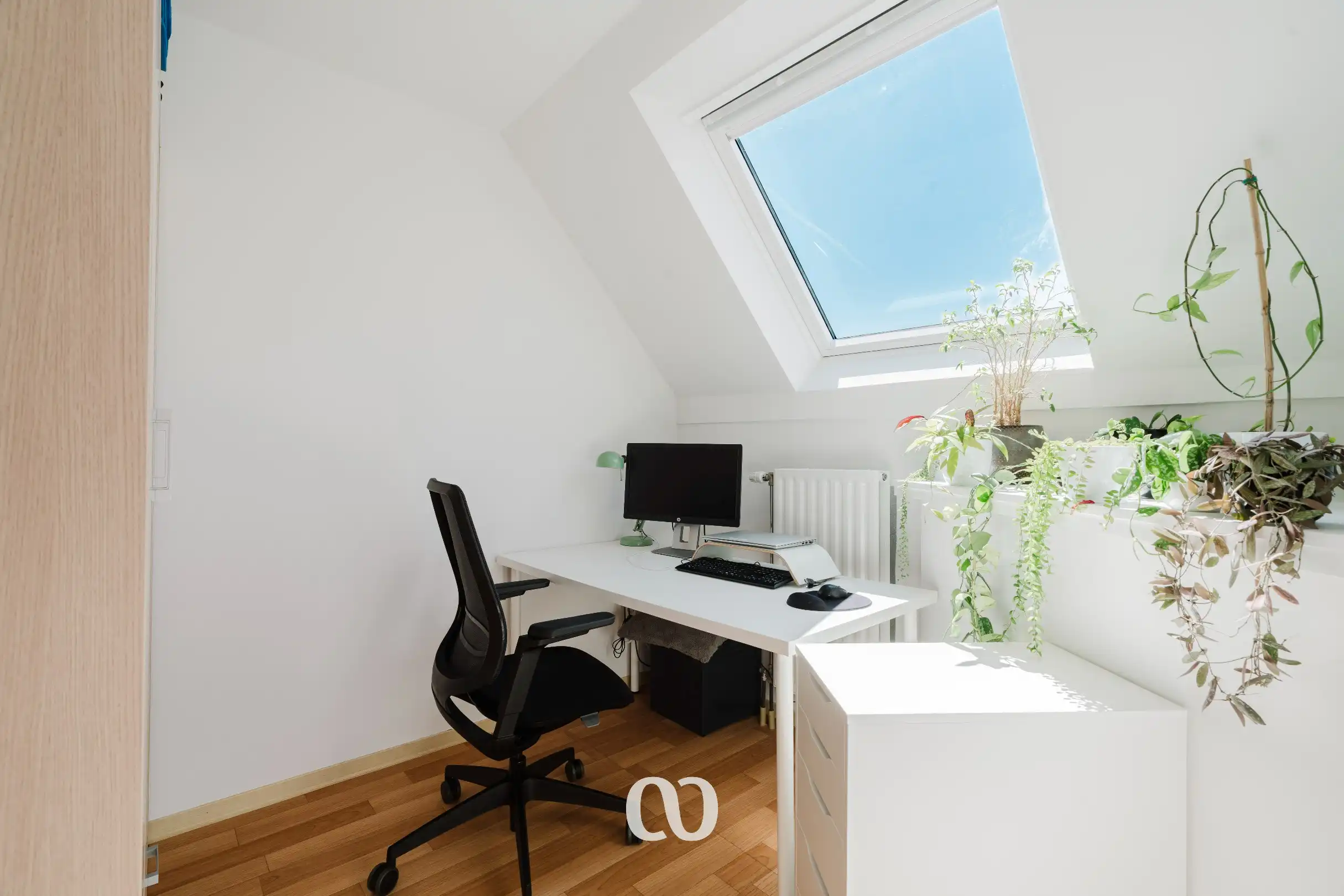 Instapklaar appartement met groot terras foto 12