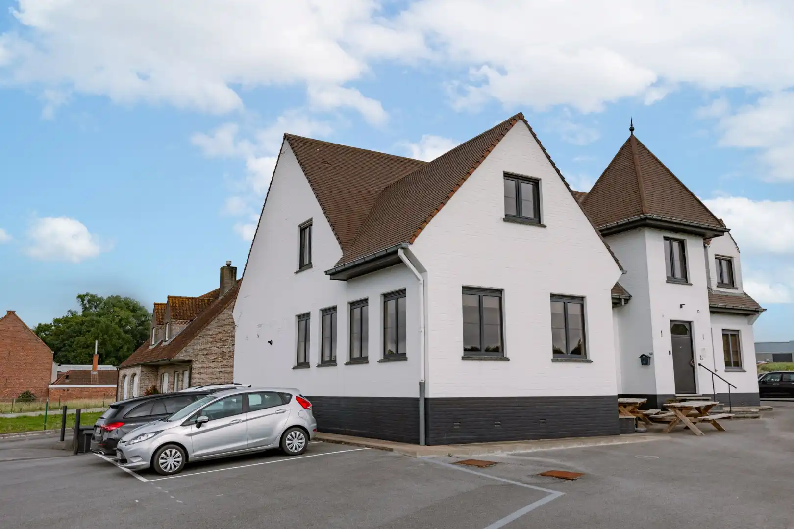 Commercieel gelegen kantoorgebouw  foto 27