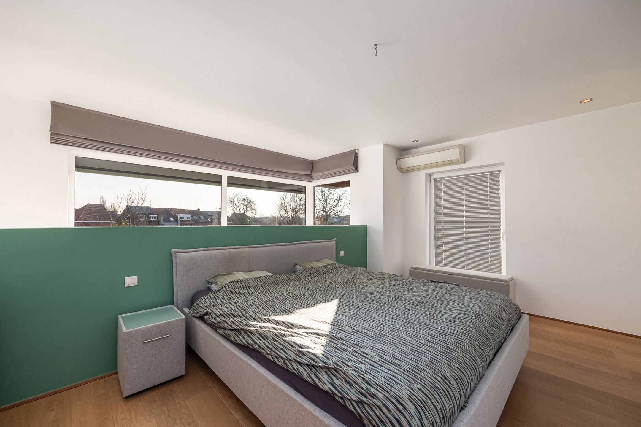 Moderne HOB met 4 slpks + kantoren en magazijnruimte  foto 18