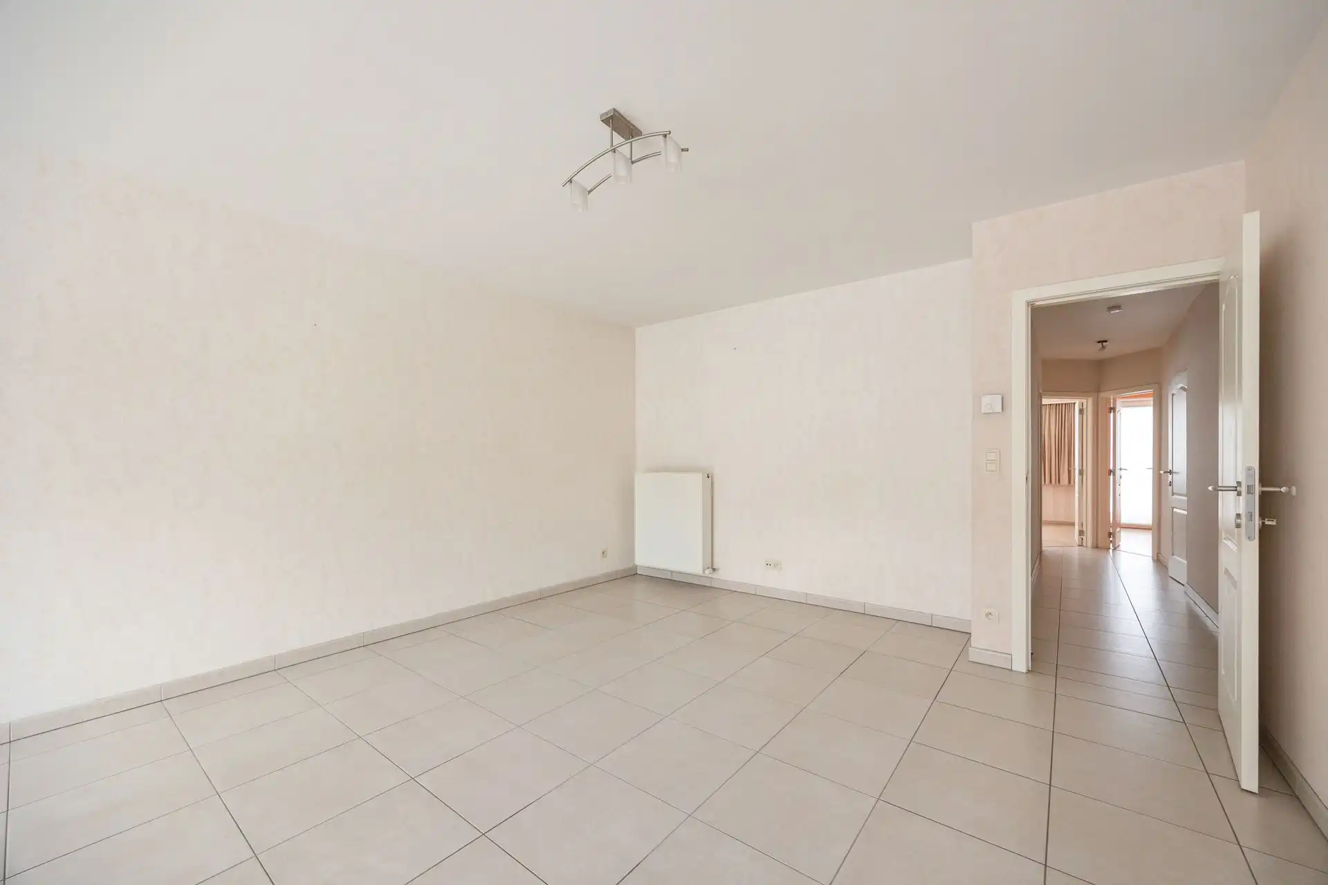 Gelijkvloersappartement met grote tuin & garage foto 15