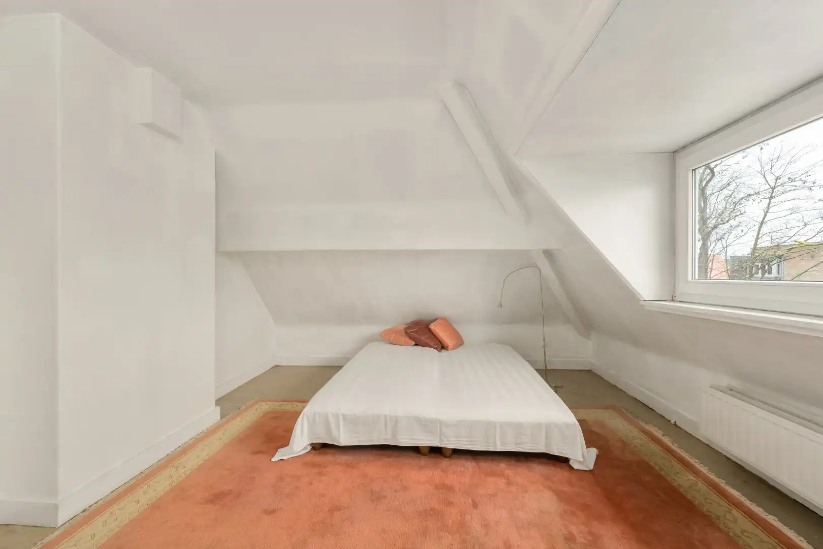 Karaktervolle halfopen woning op een strategische ligging te Assebroek. foto 16