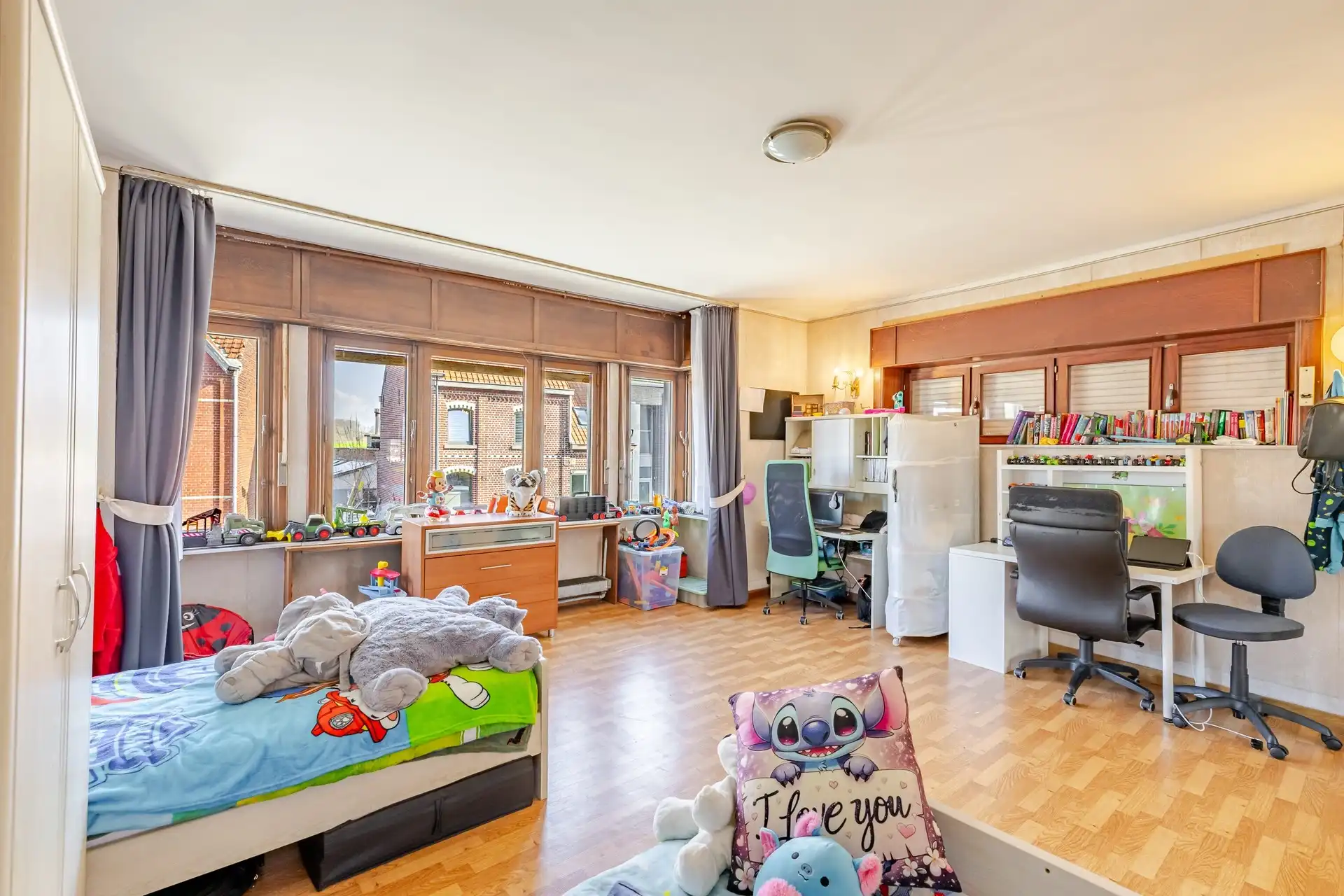 Ruime gezinswoning met 5 slaapkamers te Heldergem foto 15