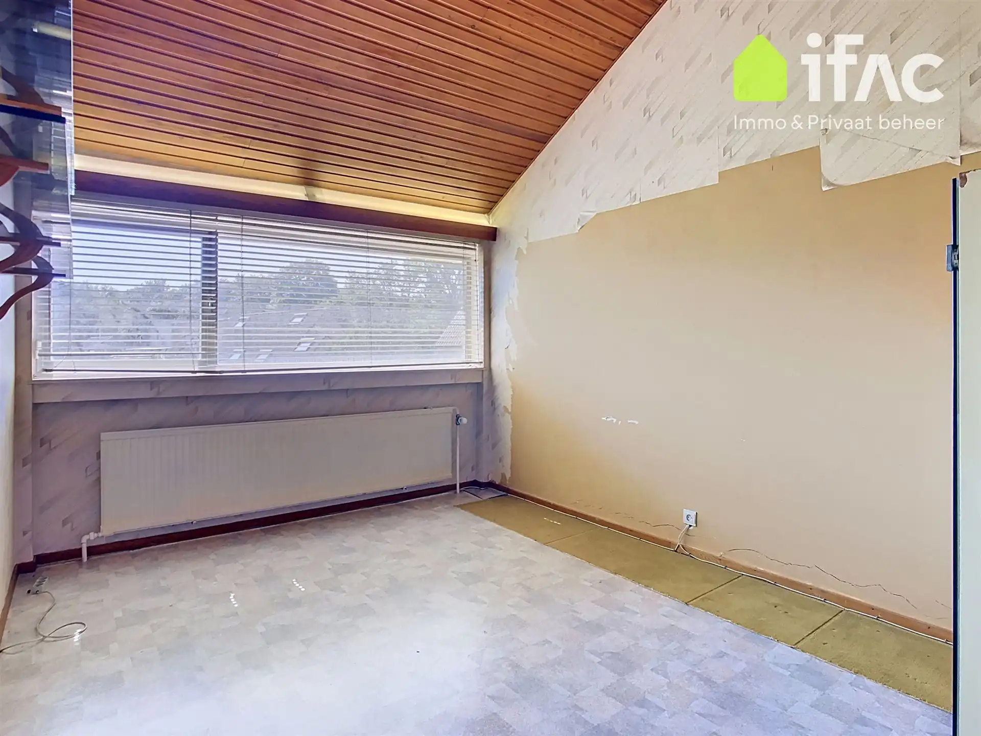 Woning met 4 slaapkamers, garage en tuin foto 20