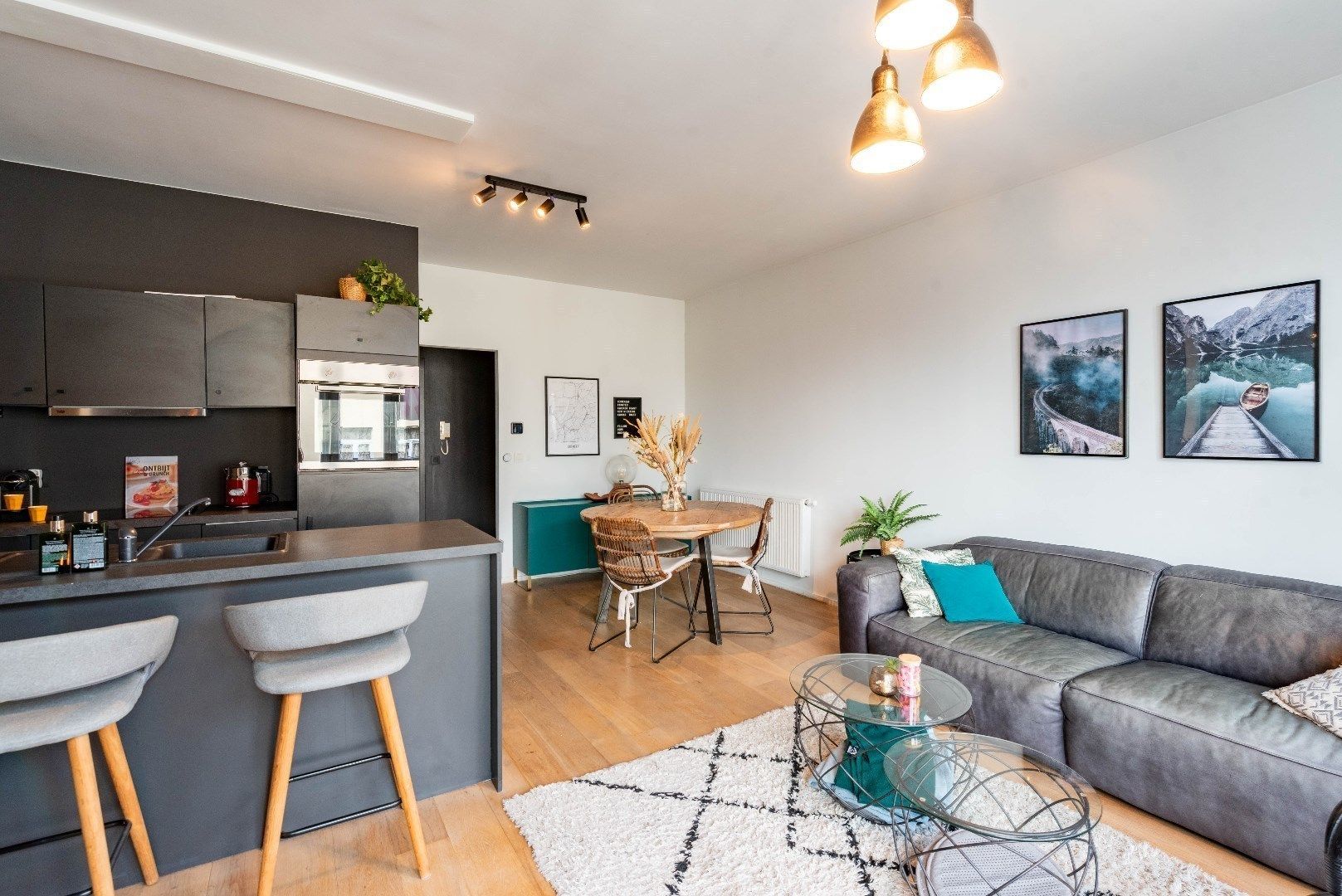 Instapklaar appartement met 2 slpks in kleinschalig gebouw foto 3