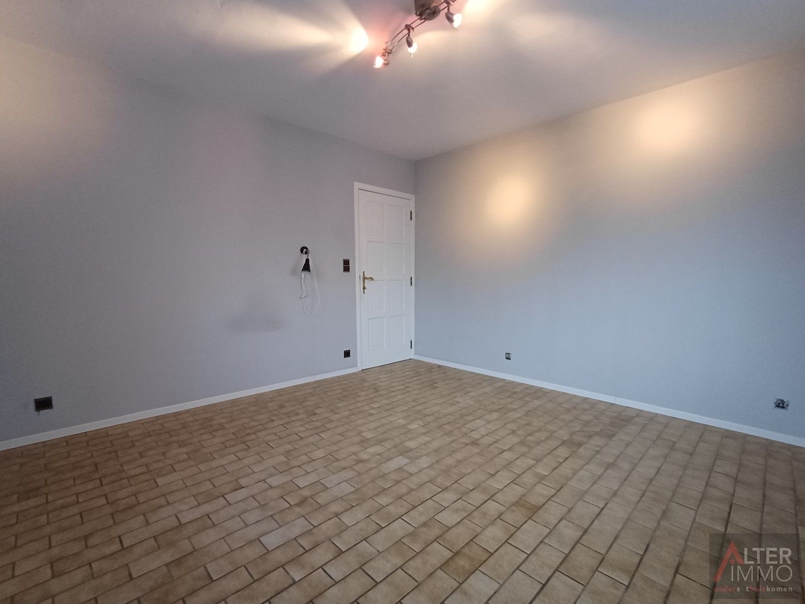 Instapklare woning, 3/4 slpks, ruime zolder en royale garage! foto 19