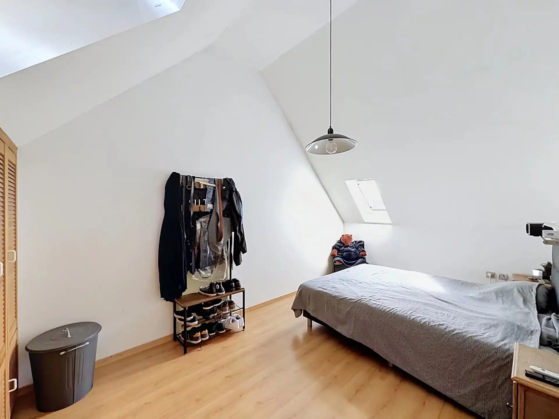 Gezellig en ruim duplex appartement in hartje Lommel met staanplaats. foto 18