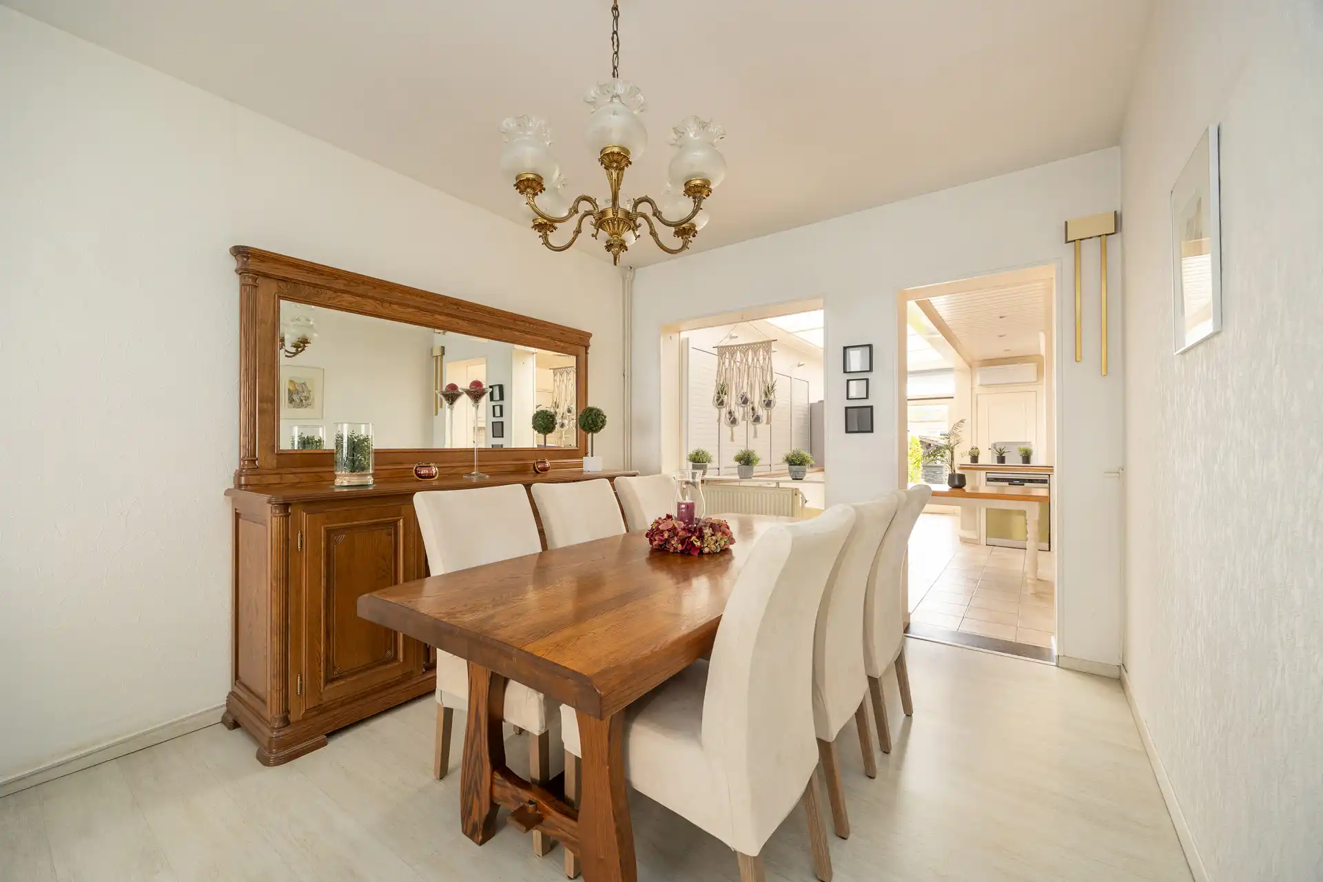 Perfect onderhouden woning: 3 slaapkamers, garage & ZW-tuin. foto 5