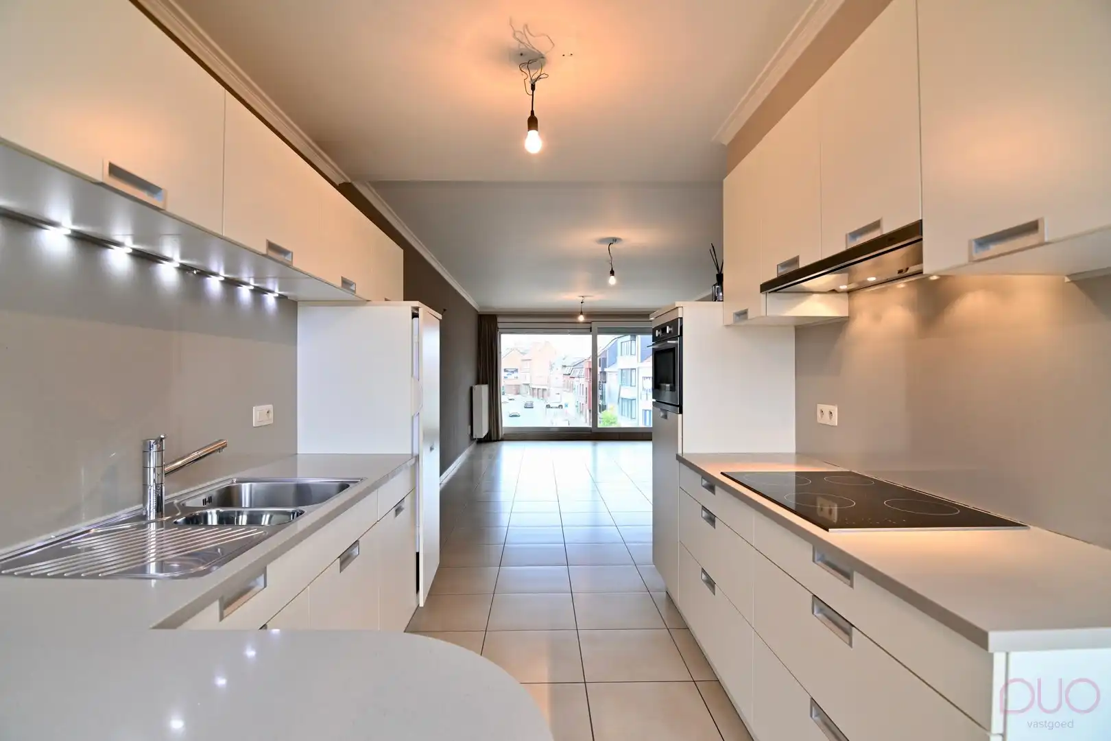 Modern appartement met twee slaapkamers en autostaanplaats foto 4