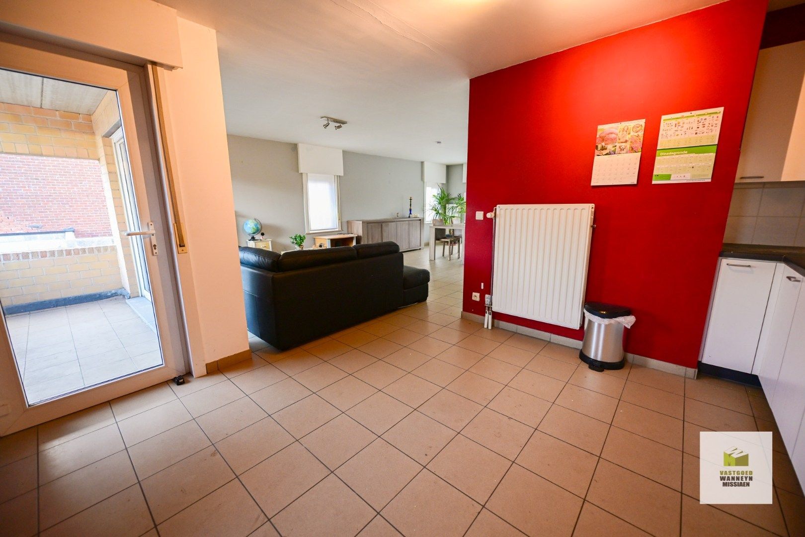 2 slaapkamer duplex appartement met terras, autostaanplaats en tuinberging foto 4