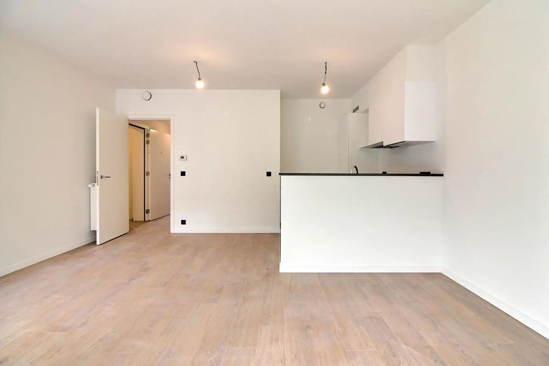 Nieuwbouw appartement met twee kamers foto 5