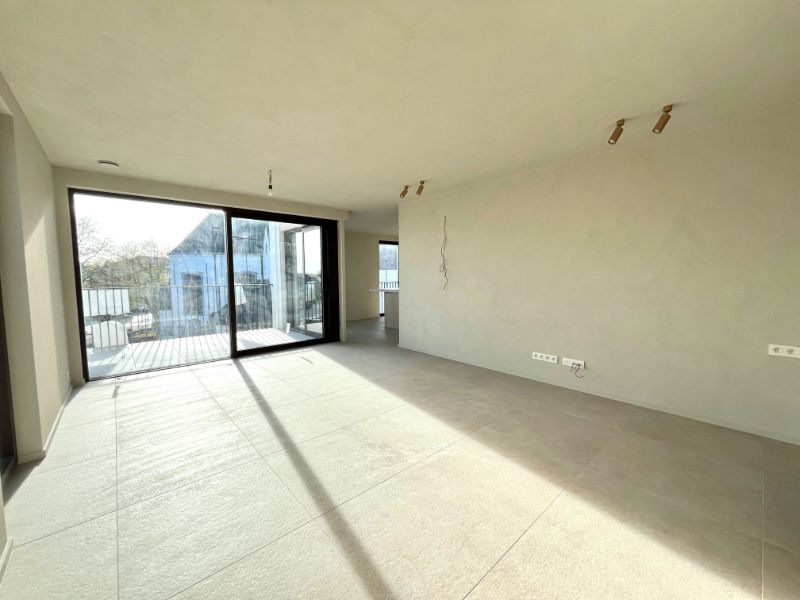 APPARTEMENT MET 2 SLAAPKAMERS, 2 BADKAMERS EN ONDERGRONDSE AUTOSTAANPLAATS TE HUUR IN SLEIDINGE foto 5