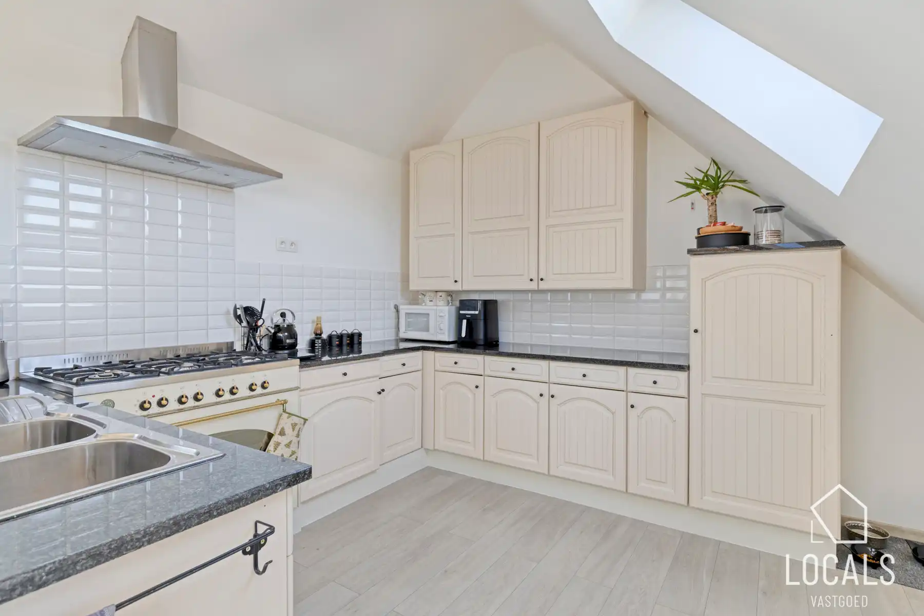 Leuk appartement in het landelijke Zarlardinge foto 6