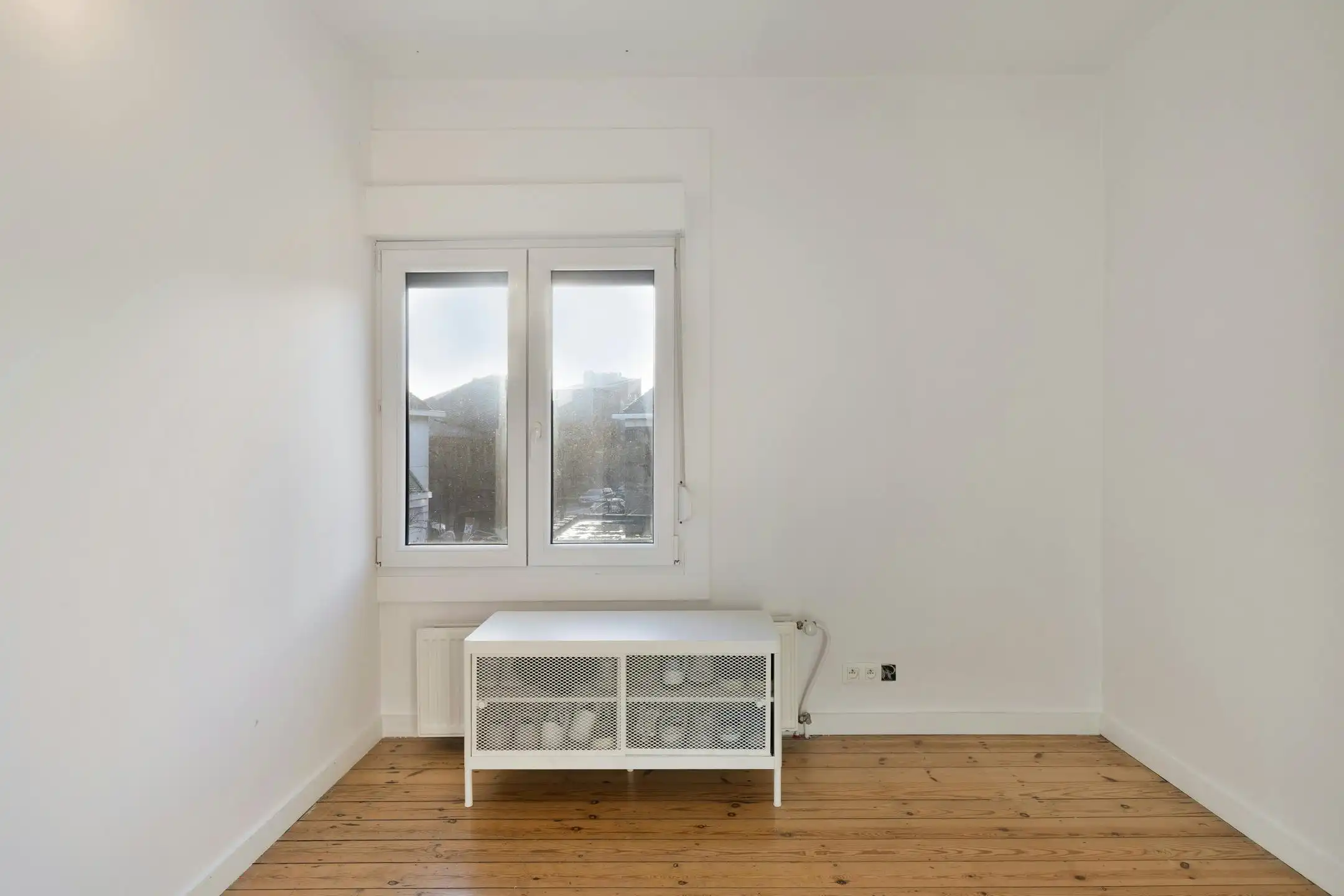 Volledig gerenoveerde woning met tuin te koop in Luchtbal!  foto 11