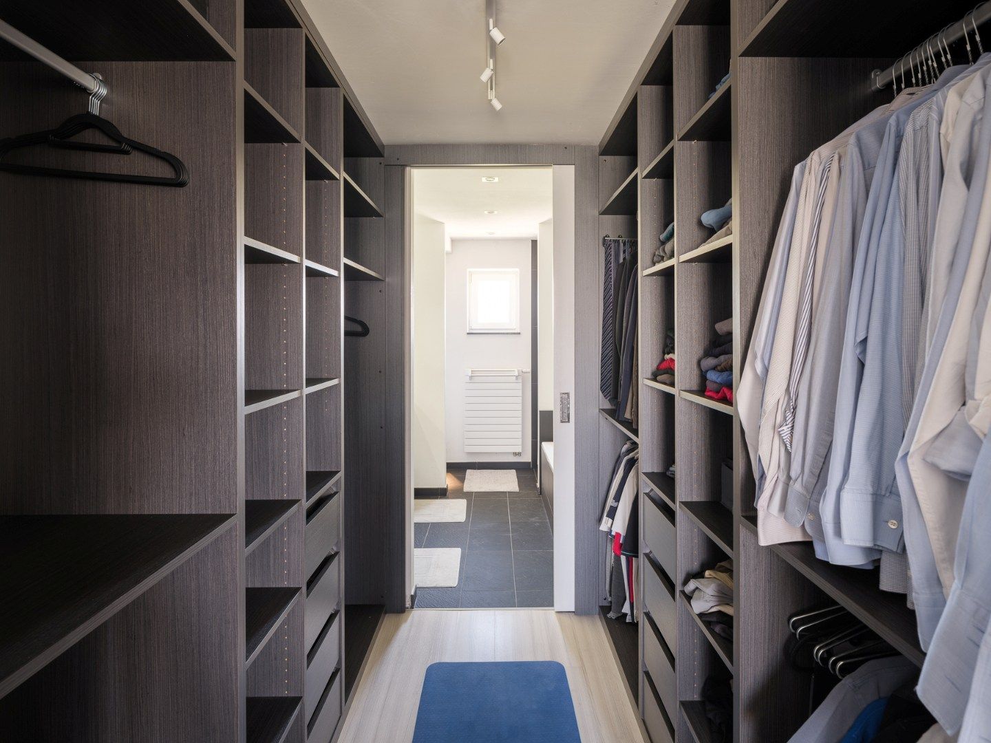 Exclusief wonen in rust en comfort – instapklare villa met zwembad in doodlopende straat foto 30