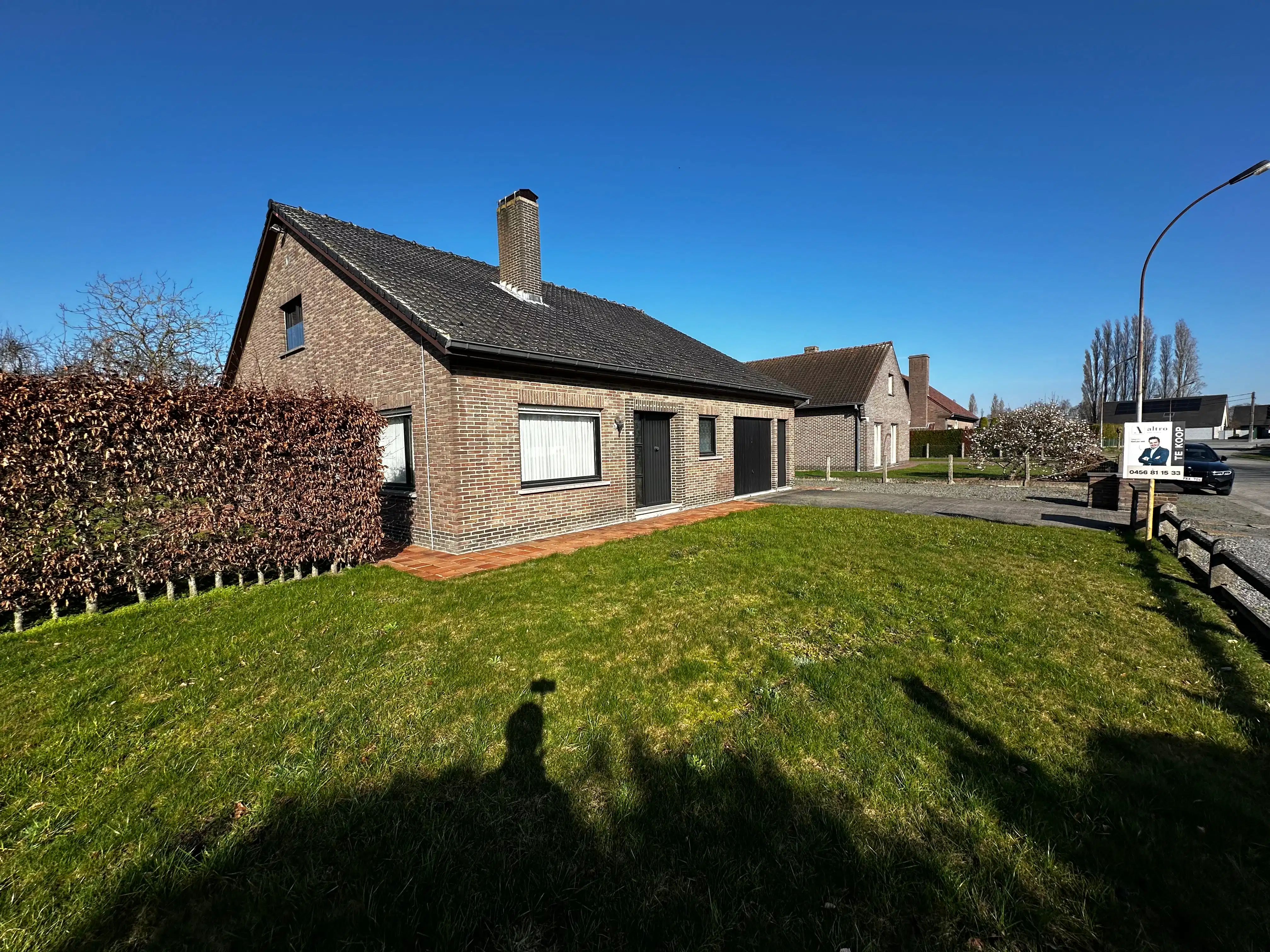 Te renoveren woning in een residentiële wijk in Lotenhulle foto 3