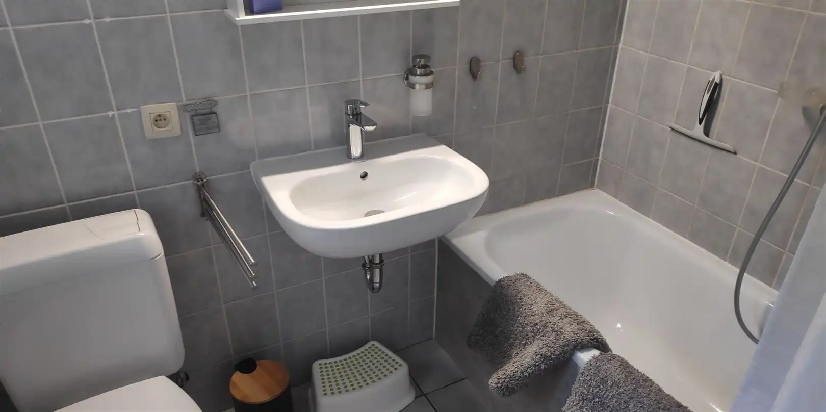 Prachtig duinenhuisje met zonnepanelen en 2 toiletten! foto 15