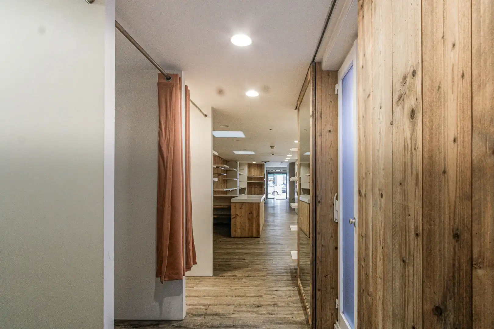 Lippenslaan 317 Handelspand te huur 113 m² foto 12