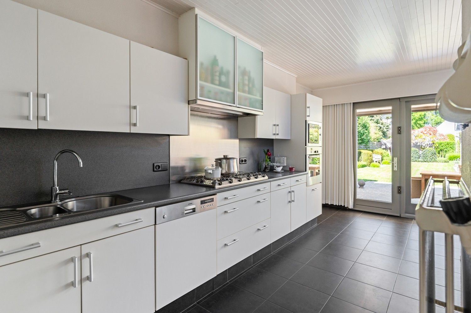 Instapklare woning met 3 slaapkamers te Lier Zevenbergen foto 9