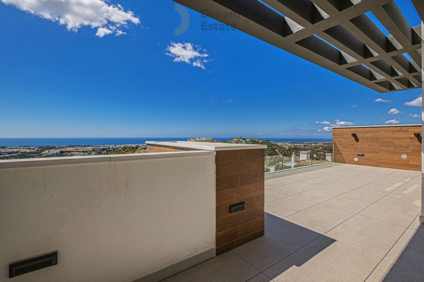 Instapklare woningen net boven La Quinta golf, Benahavis. foto 14