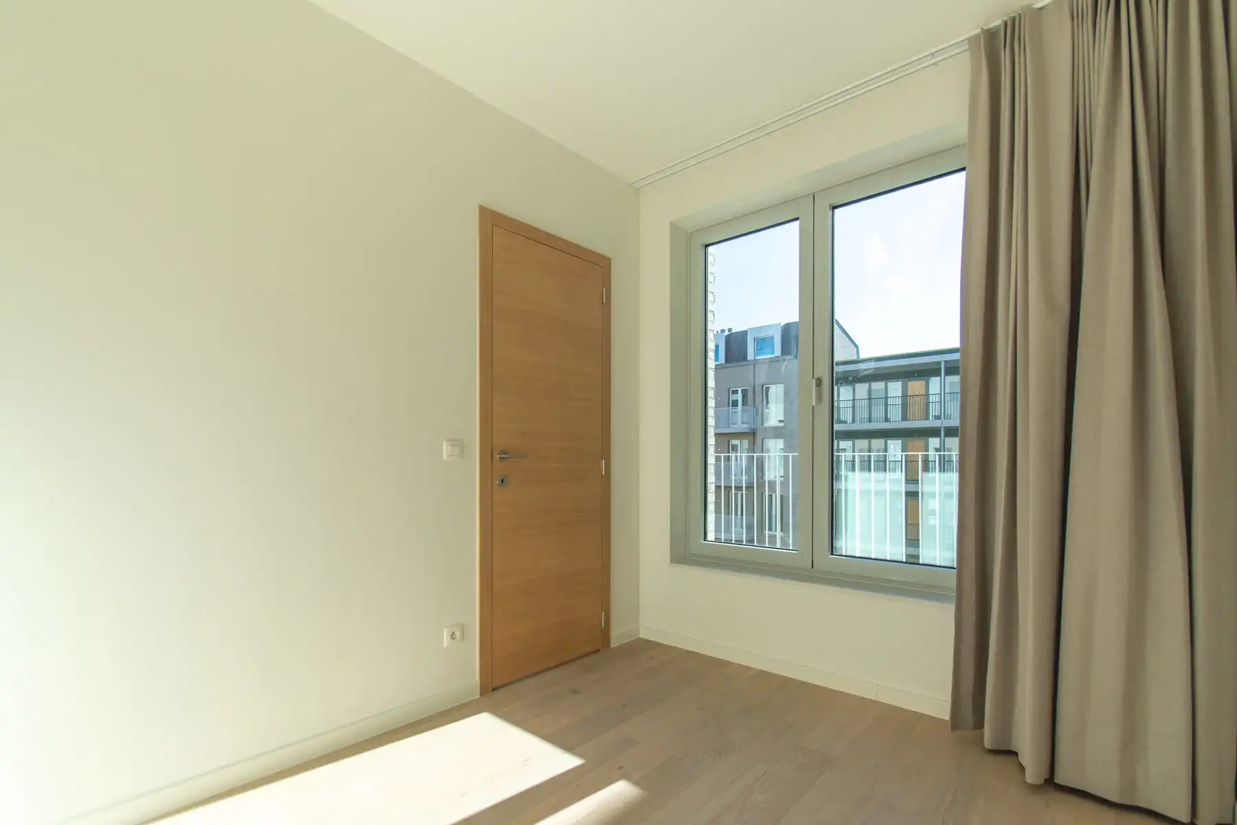 Lichtrijk nieuwbouwappartement met 3 slaapkamers en terras foto 10