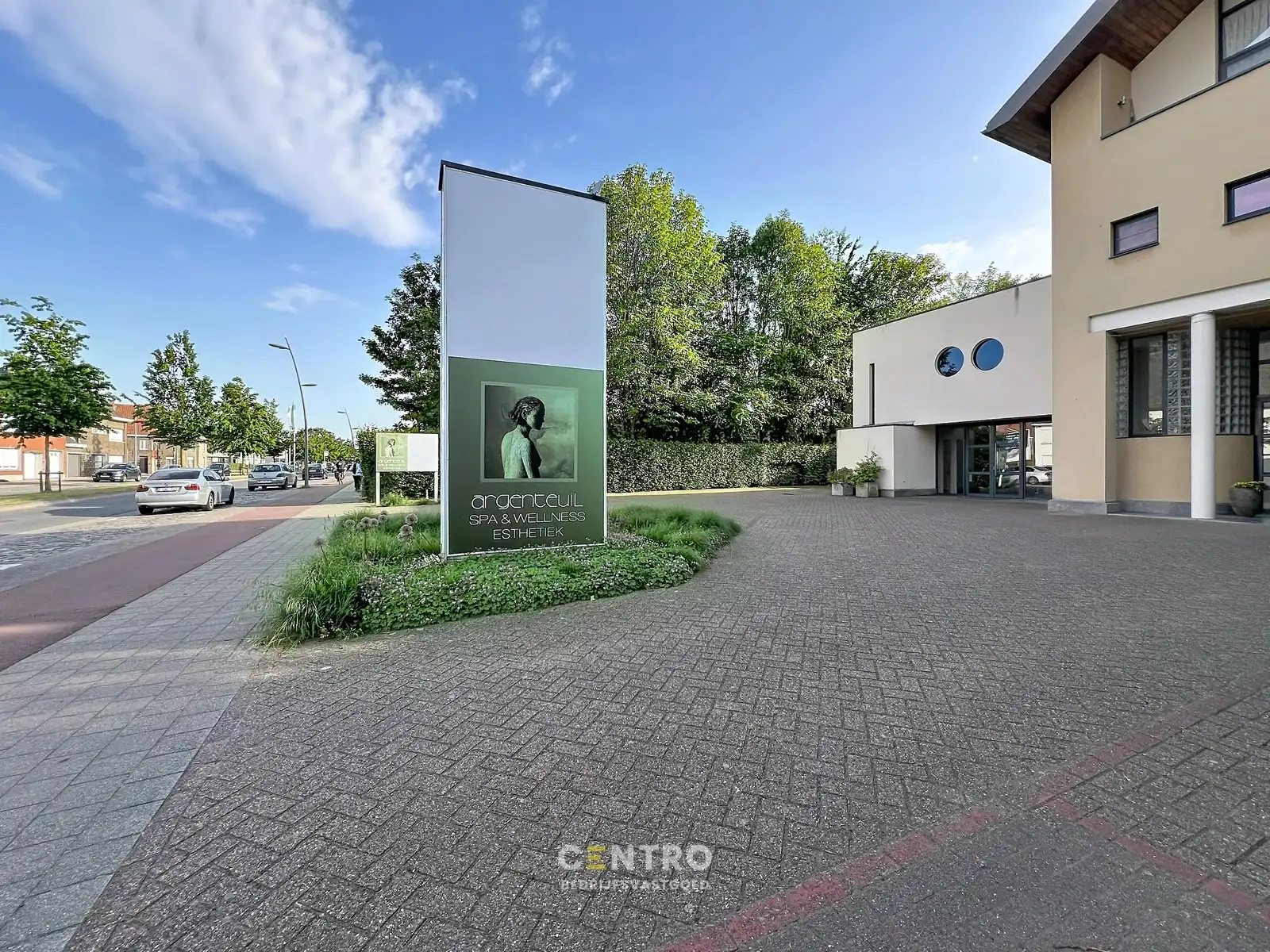 Instapklare multifunctionele ruimte (heden KAPSALON) te huur mét PARKING (ook ideaal voor (healthy)-food, sport-activiteiten, medische, paramedische en verzorgende beroepen) ! foto 19