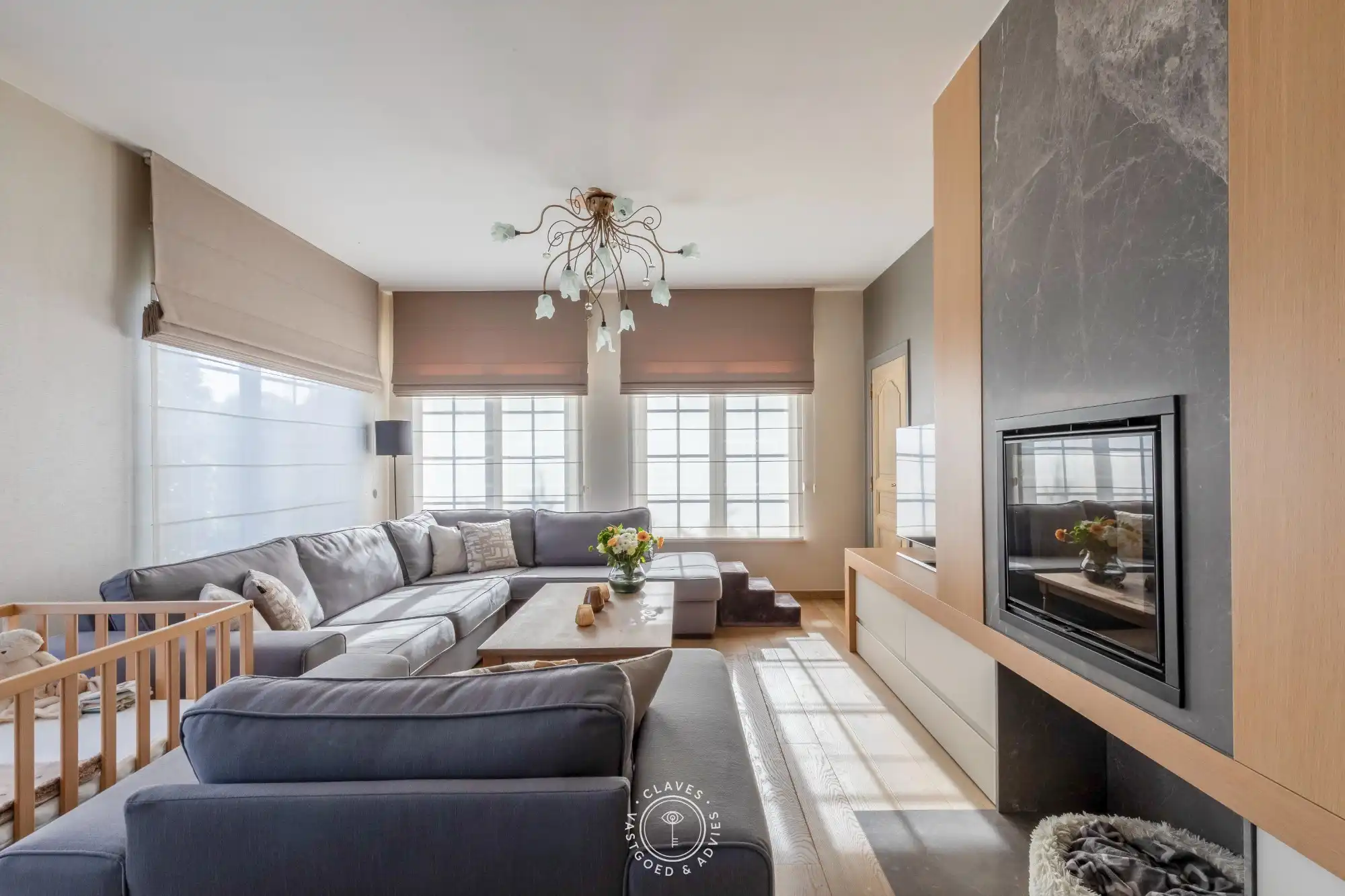 Stijlvol en kwalitatief wonen met een mooie tuin en uitzonderlijk ruime garage in Temse foto 10