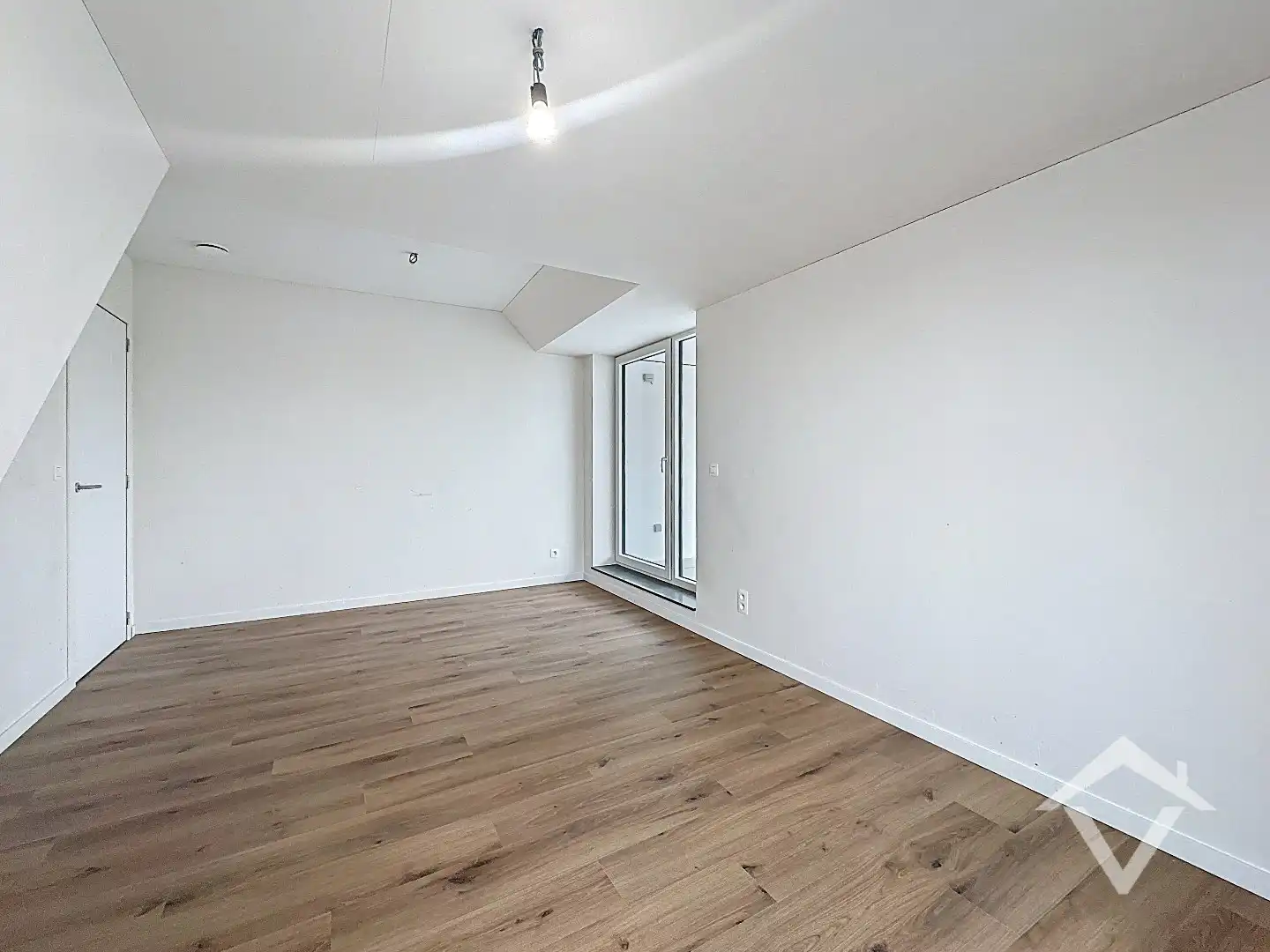 Nieuwbouwappartement met 2 slaapkamers en 2 terrassen in centrum Koekelare  foto 22