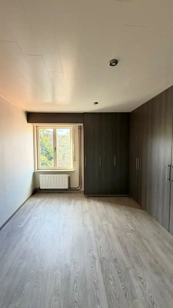 Instapklare trapgevelwoning met zonnig terrastuintje en grote berging, centrum, rustige straat omgeving ’t Zand foto 13
