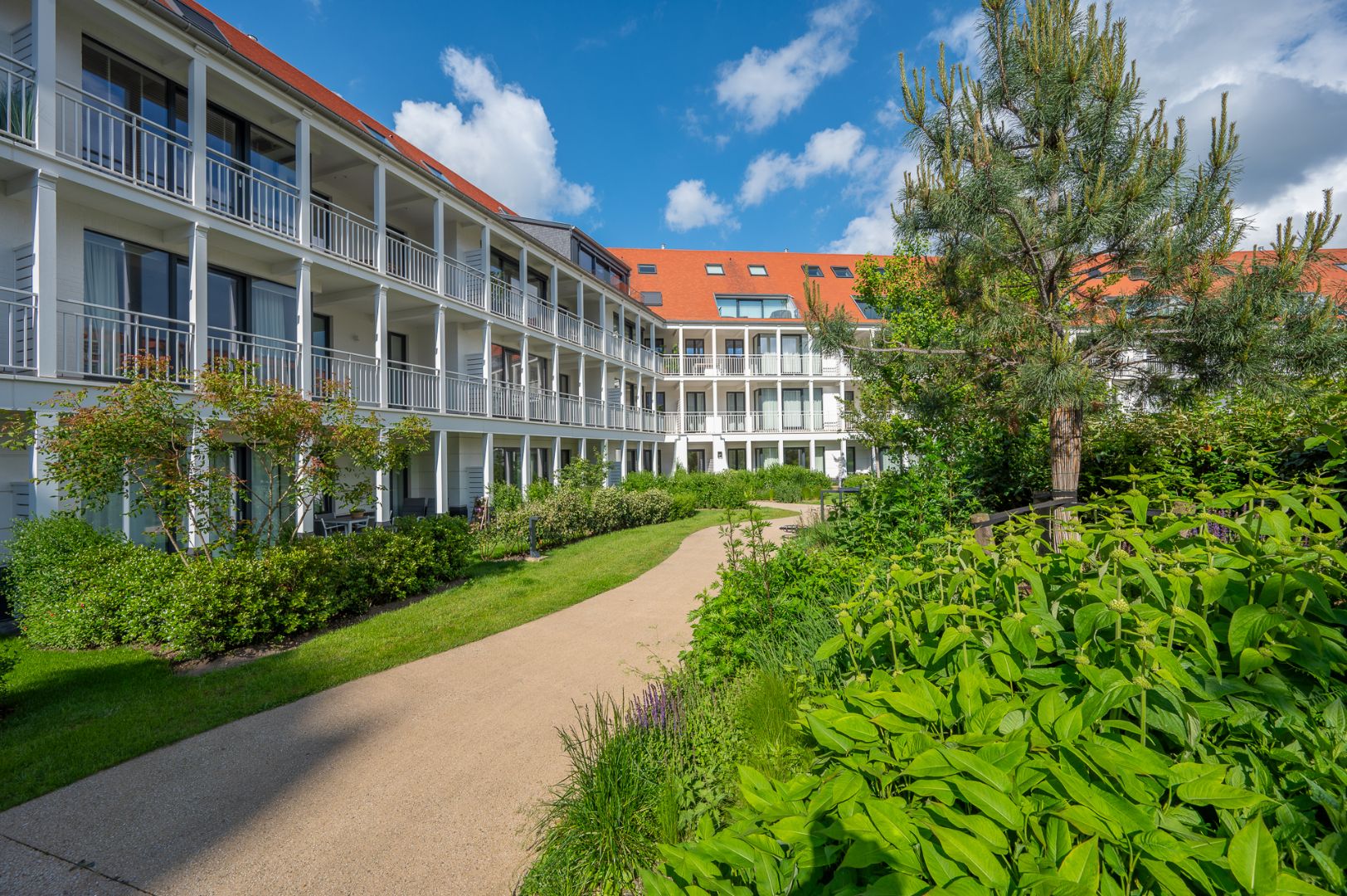 Nieuwbouwappartement met lichtrijke brede leefruimte en groot leefterras foto 25