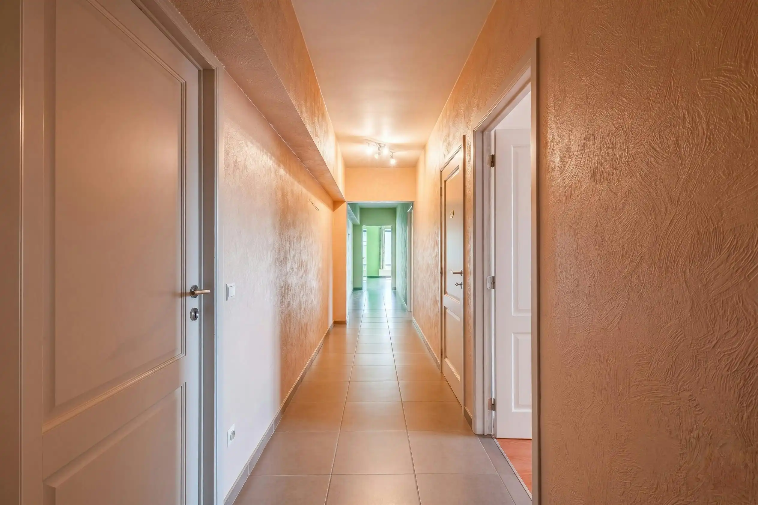 Exclusief Loft-appartement (300m²) met garage in Ieper foto 16