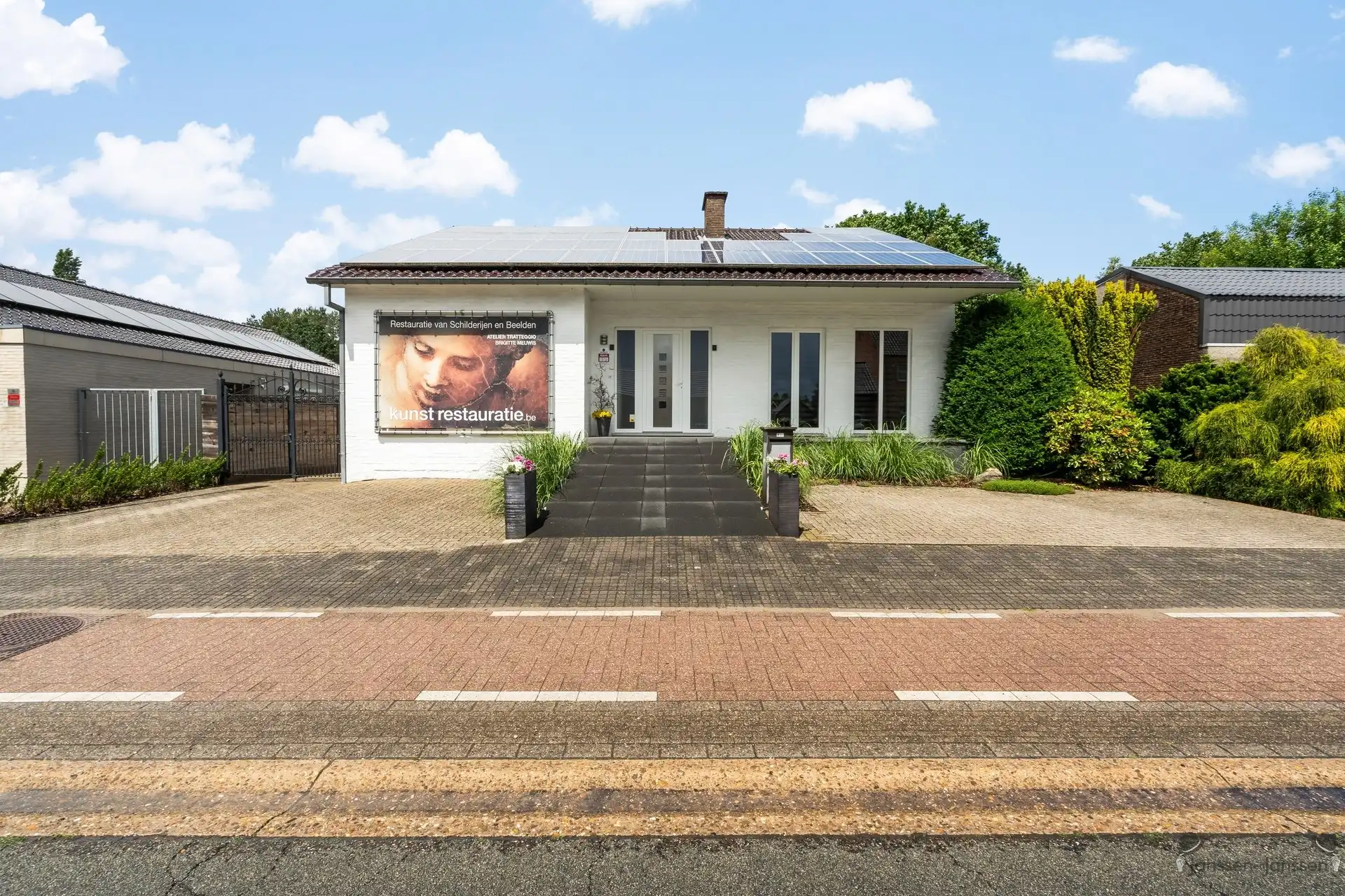 RUIME EN ENERGIEZUINIGE WONING MET 6 SLAAPKAMERS, KANGOEROE WONEN OF VRIJ BEROEP MOGELIJKHEDEN OP TOPLOCATIE TE ZONHOVEN foto 2