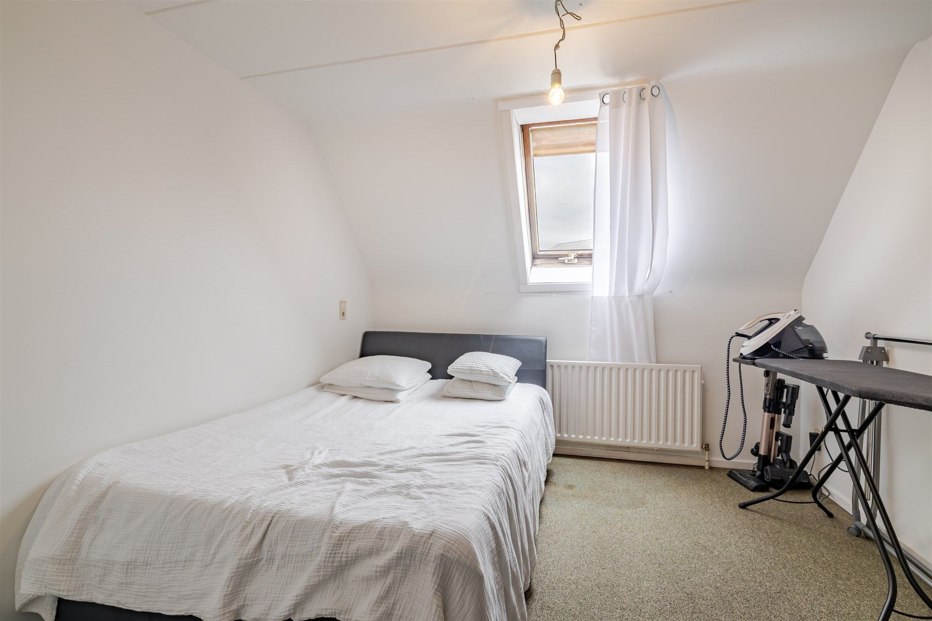 Opbrengsteigendom bestaande uit 7 appartementen + 1 kantoorruimte + 13 overdekte autostaanplaatsen foto 8