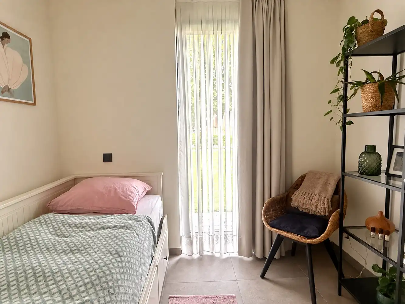 Modern gelijkvloers appartement met drie slaapkamers en gezellig tuintje foto 14
