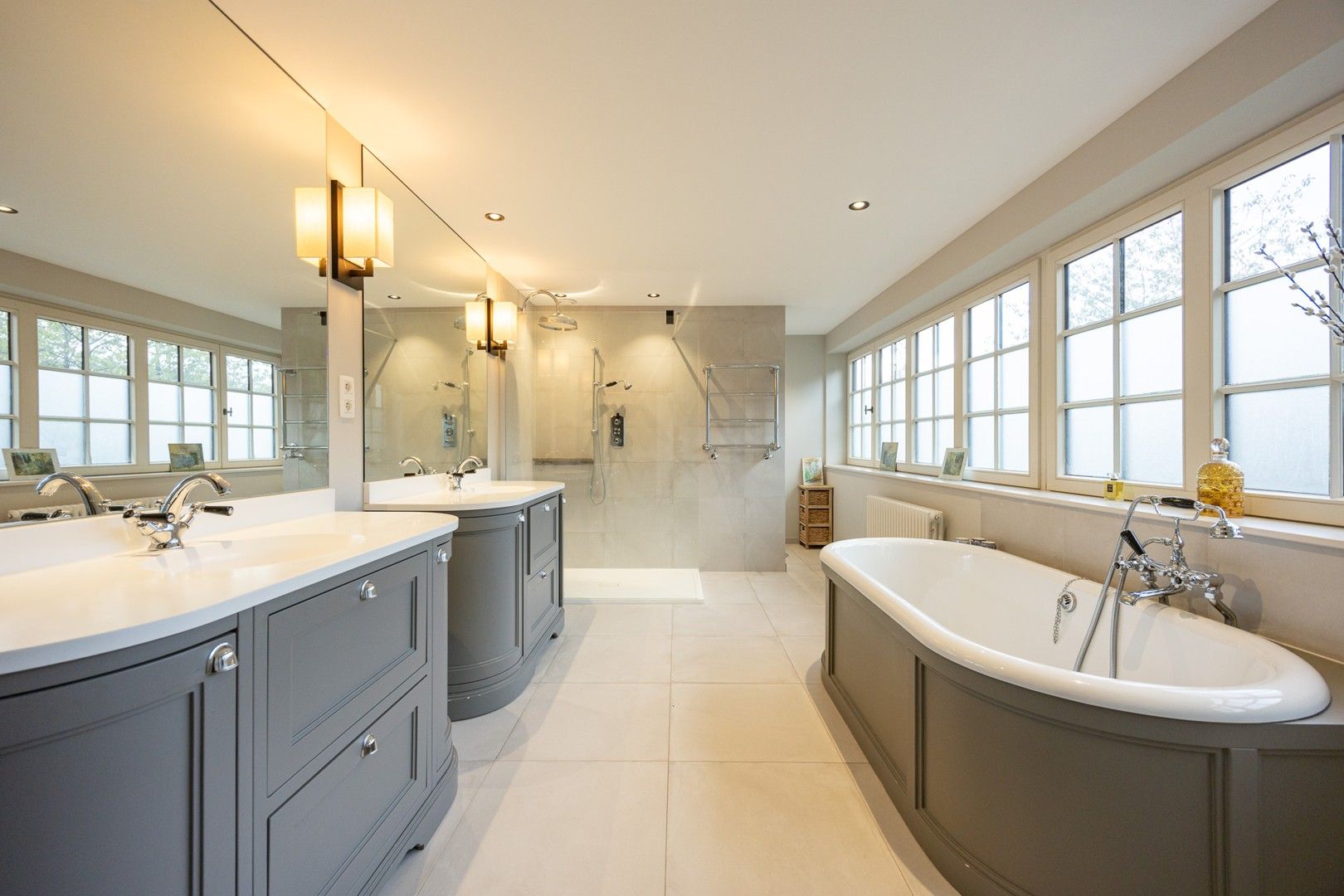 RUIME EXCLUSIEVE VILLA GELEGEN IN DE SCHADUW VAN HET PEERDSBOS foto 10