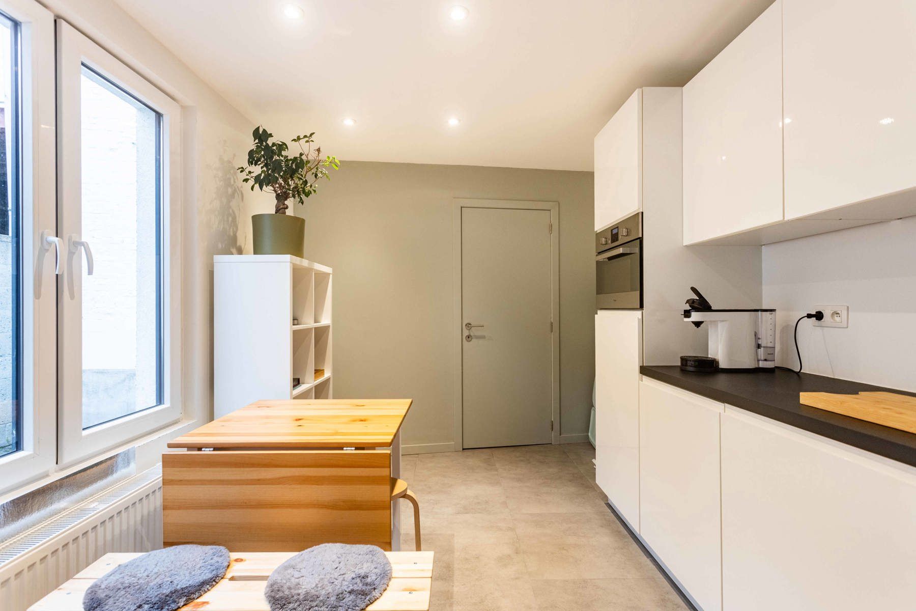 Charmante, instapklare woning op toplocatie in Zele foto 9