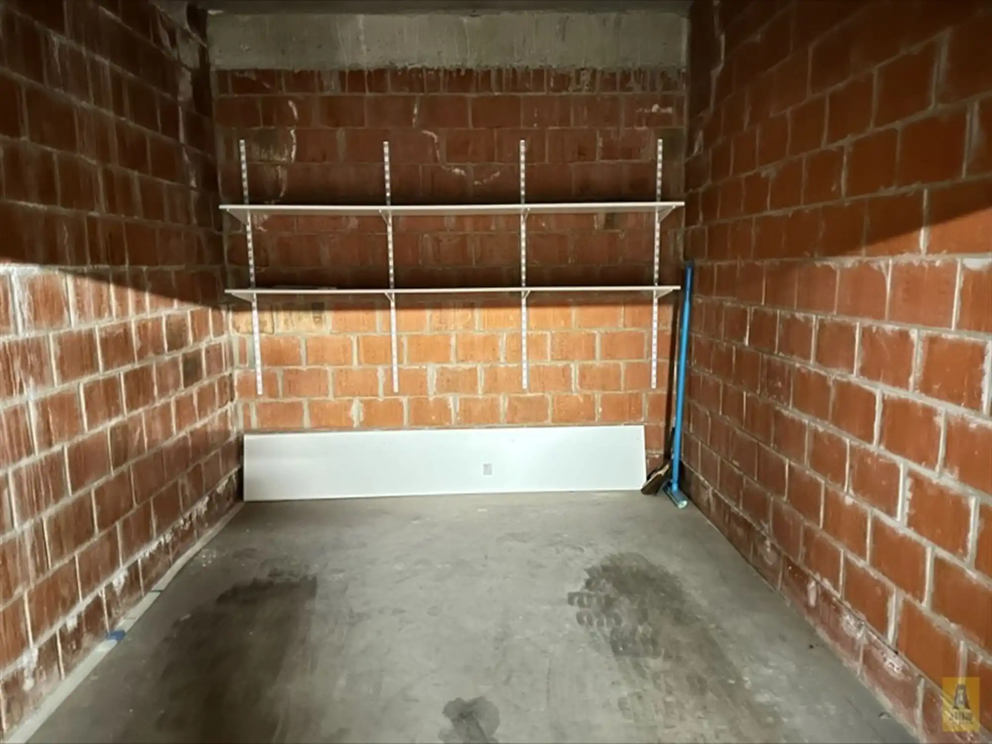 Afgesloten ondergrondse garagebox in centrum! foto 3