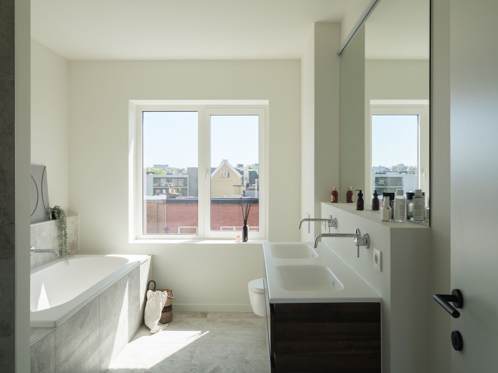 High-end gerenoveerde penthouse op topligging! foto 28