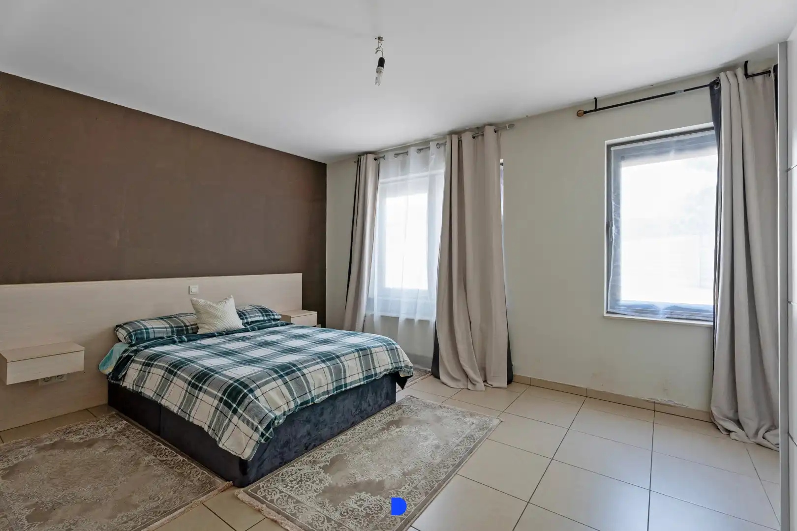 Ruim gelijkvloers appartement met terras. foto 9