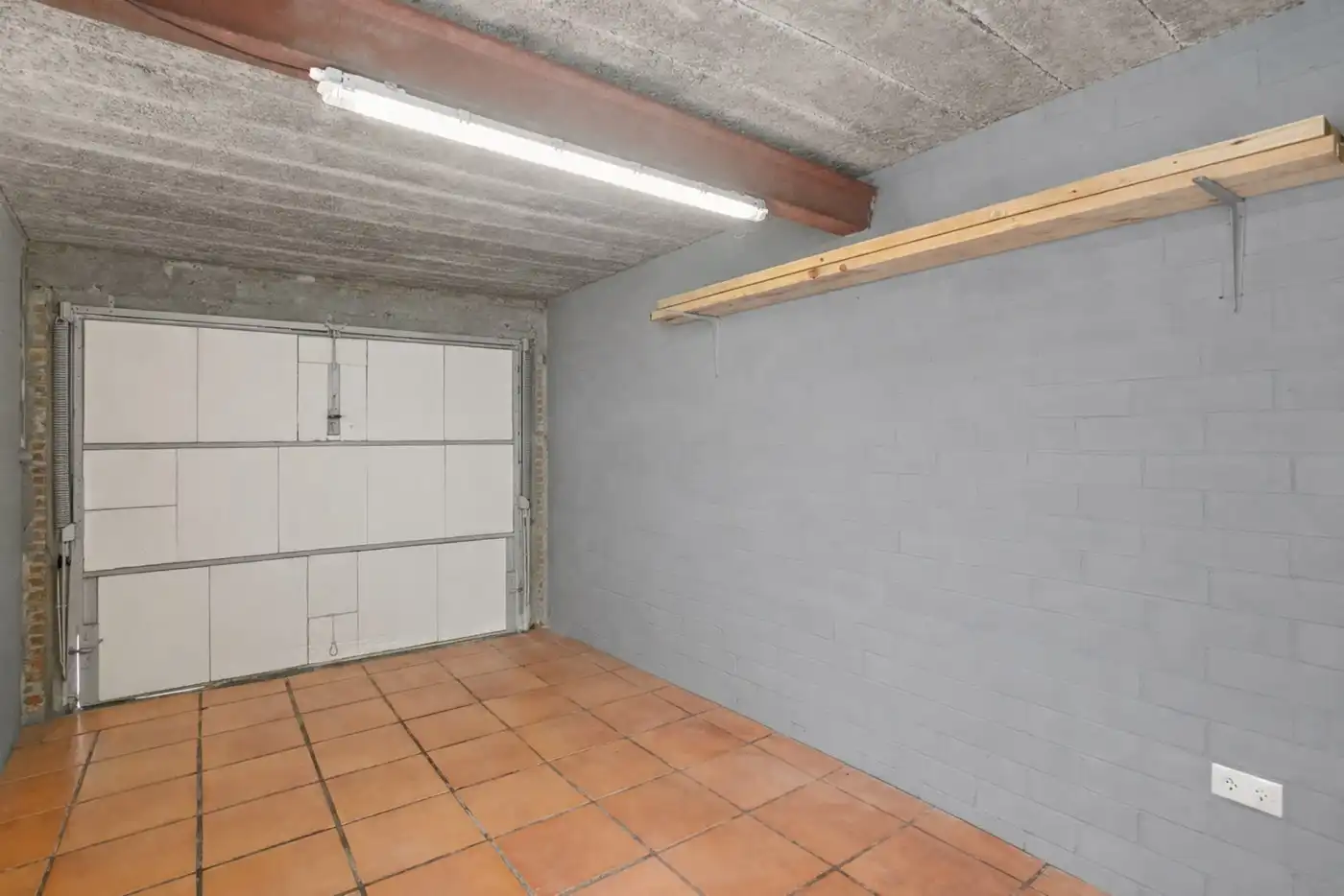 Knusse, centraal gelegen woning met 2 slpk. en garage foto 20