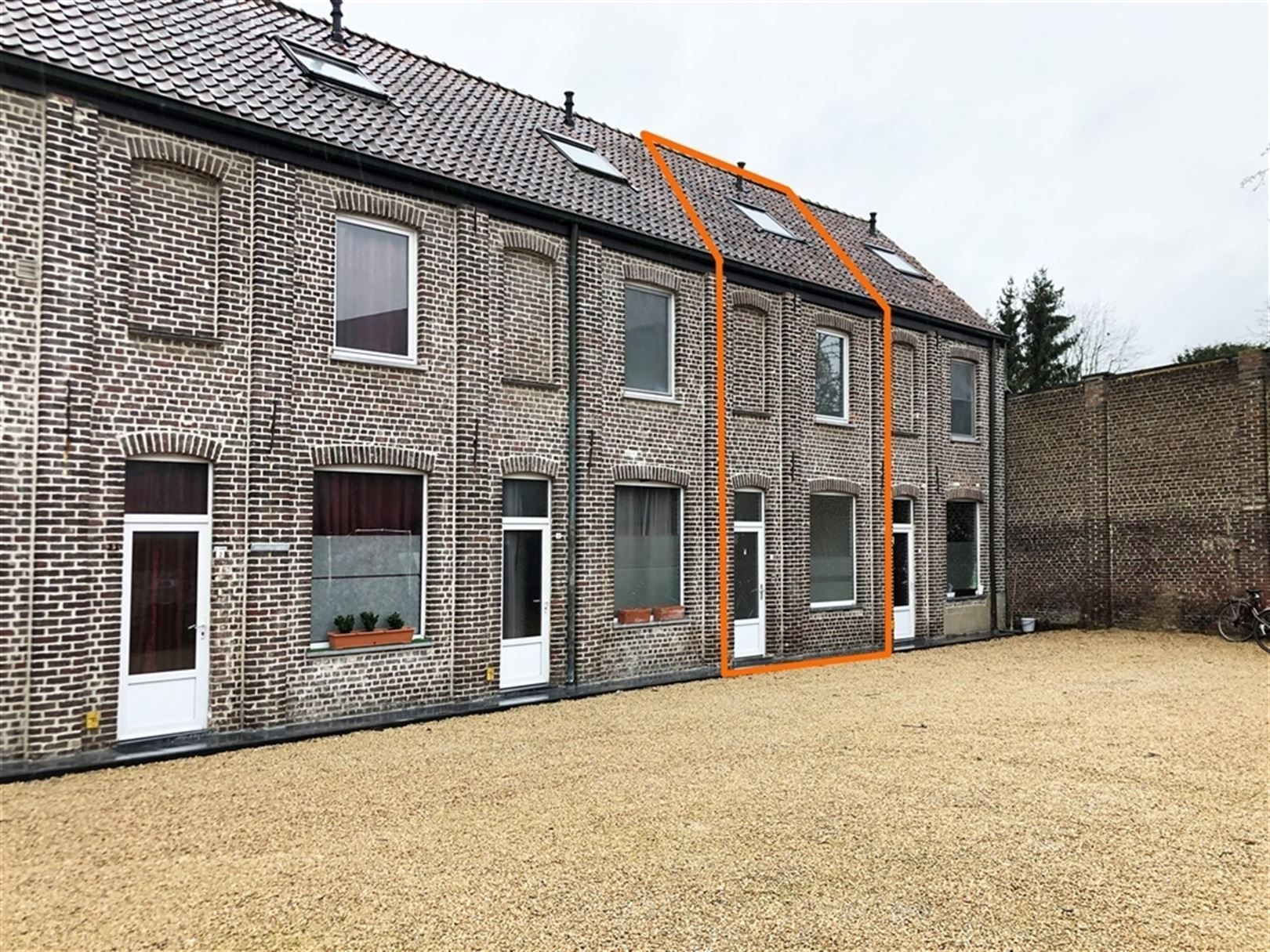 Woning te huur op wandelafstand van centrum Oudenaarde  foto {{pictureIndex}}