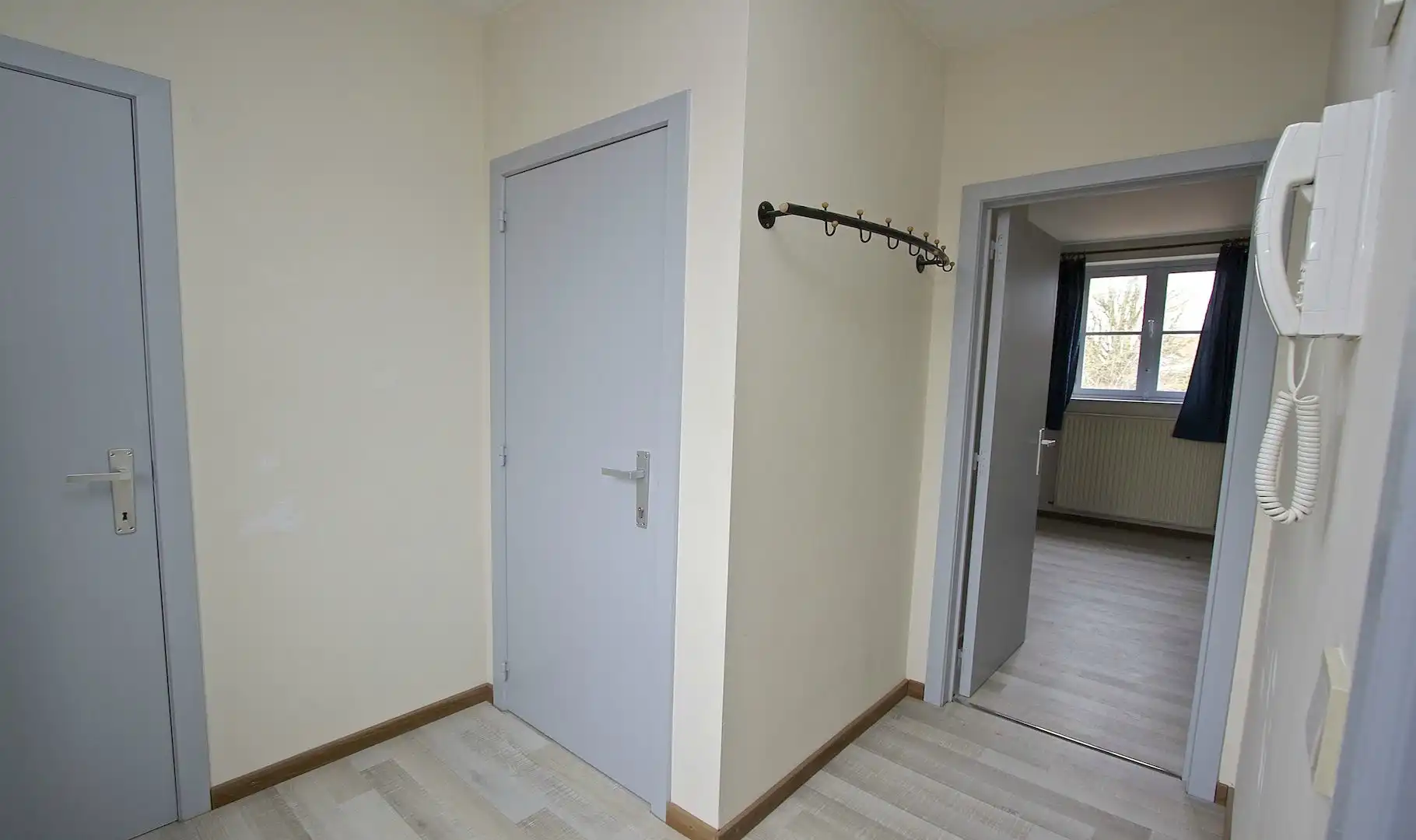 Charmant appartement op de 2de  verdiep van een herenhuis, gelegen in het hart van Brugge. foto 8