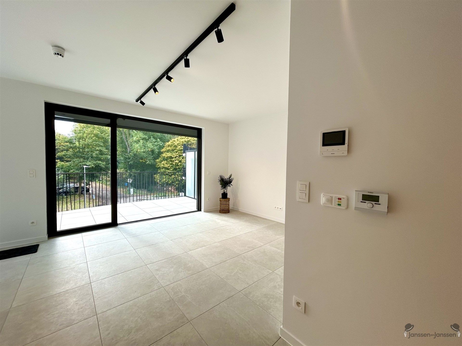 Service flat met 1 slaapkamer foto 5