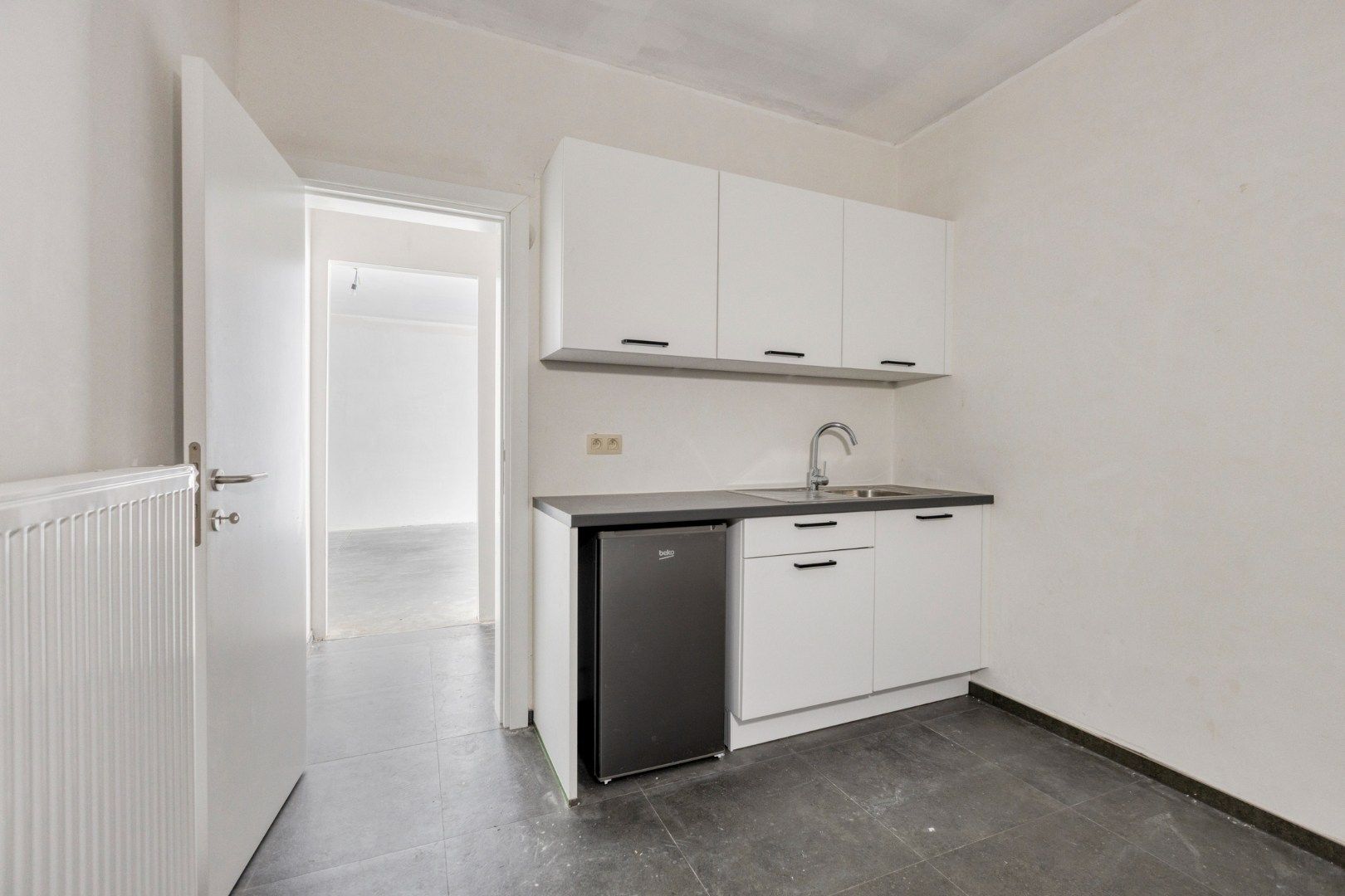 Ruime handelspand van 243 m² centraal gelegen in Mol centrum !  foto 16