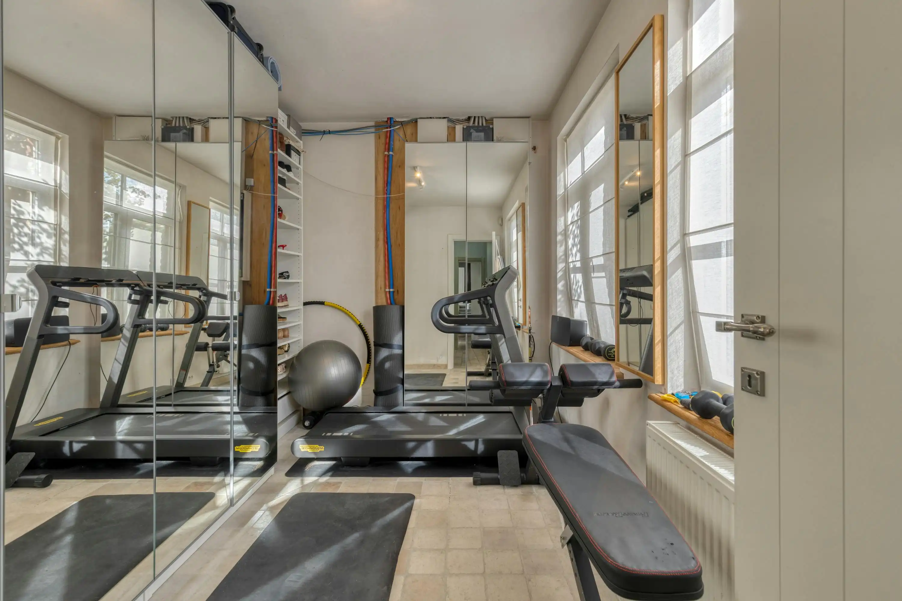 Instapklaar huis met 5 slaapkamers & 2 badkamers in Oostkamp foto 12