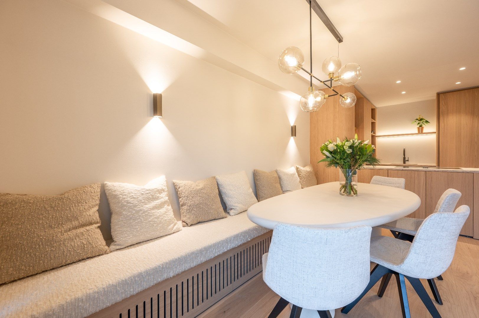 Gerenoveerd appartement met 3 slaapkamers op een zeer centrale locatie in Knokke foto 8