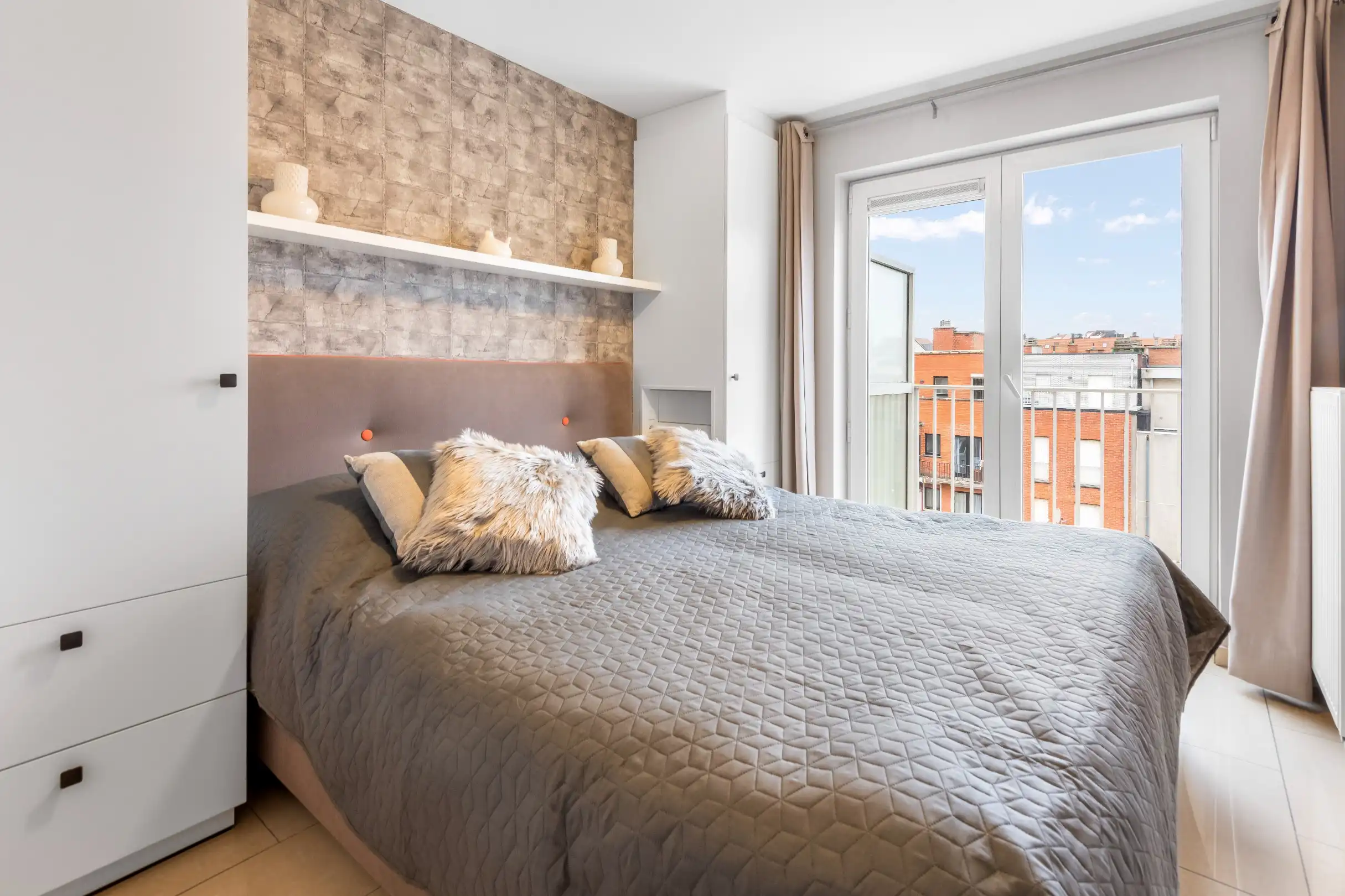 Aangenaam appartement gelegen in een kleine residentie op de Lippenslaan vlakbij de Zeedijk. foto 14