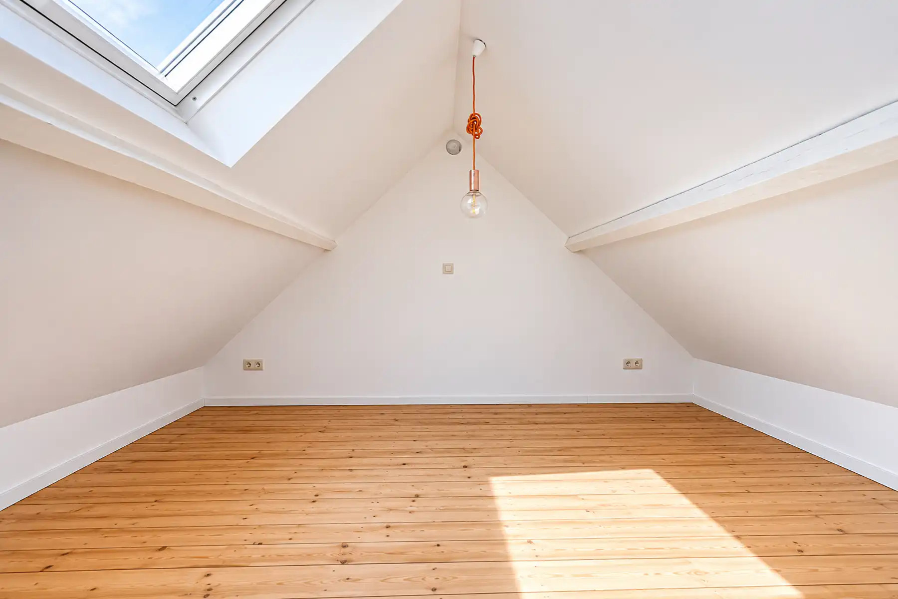 Unieke woning met multifunctionele ruimtes te Moerbeke foto 22