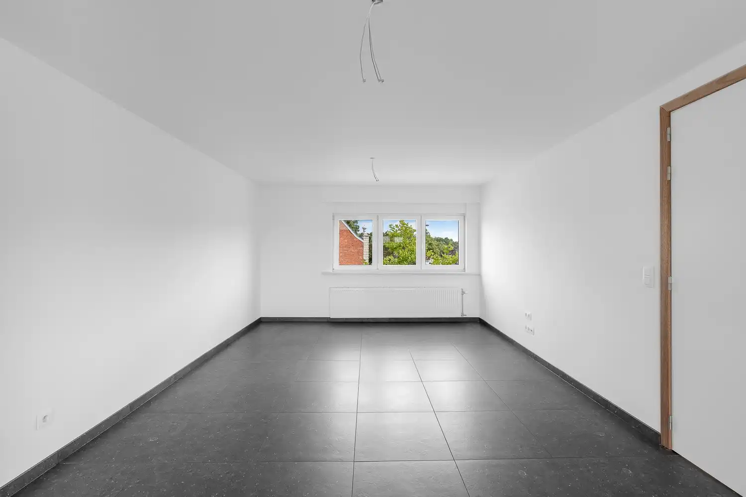 Gerenoveerd appartement met 2 slpkrs foto 6