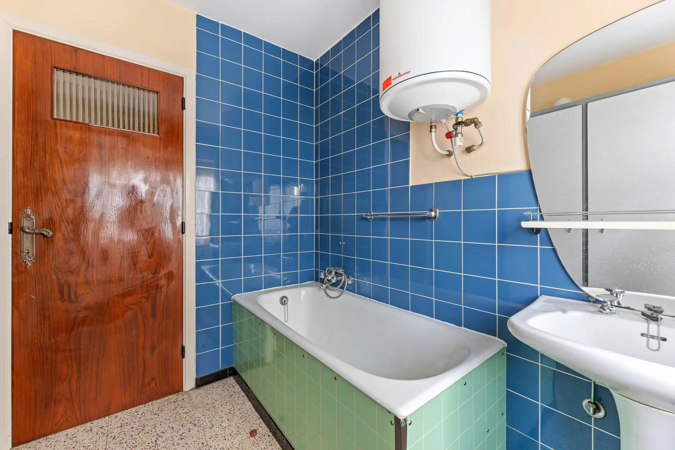 Te renoveren bungalow op 17a61 in Valmeer foto 11